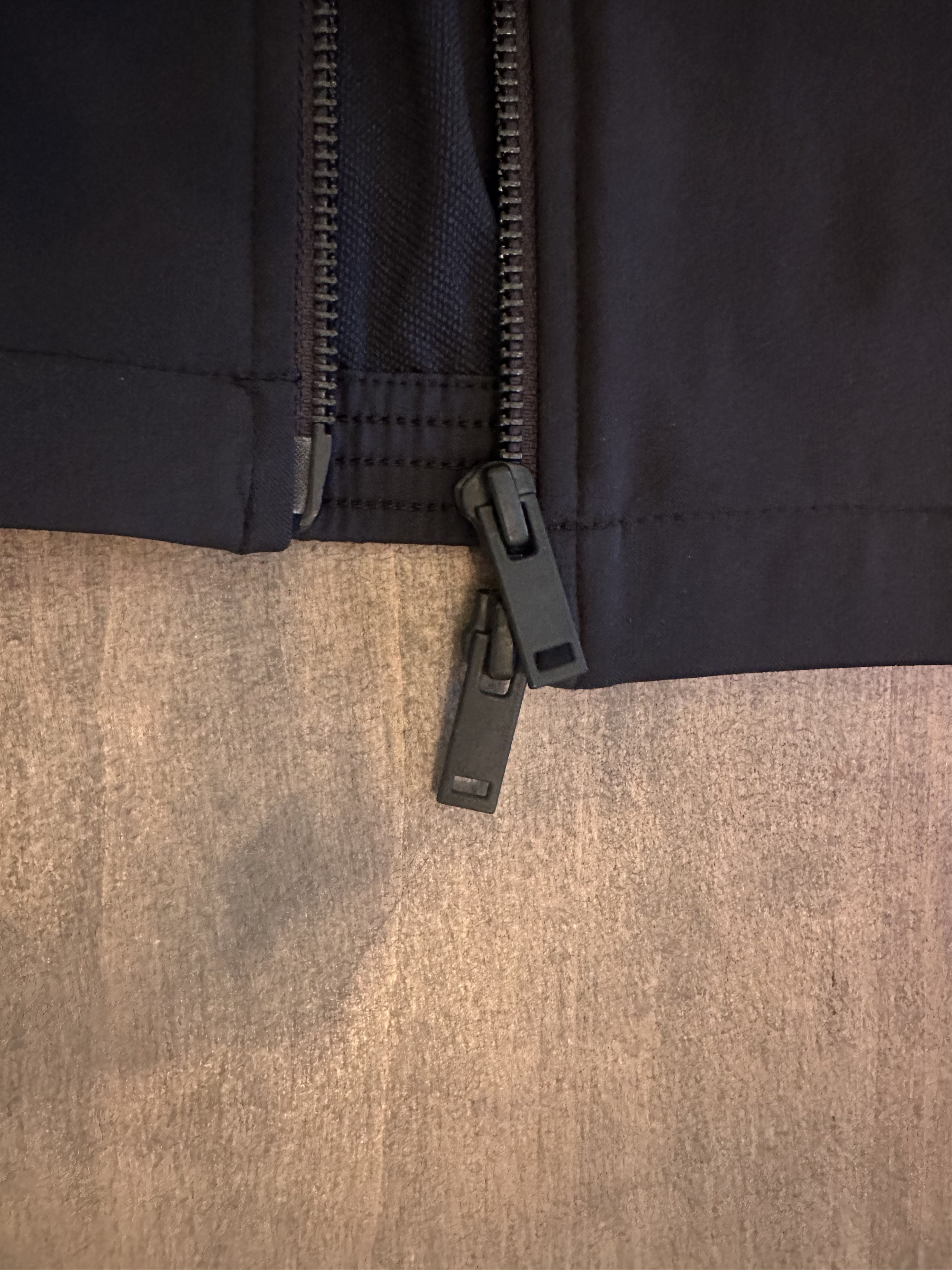 Theory Theory Bomber (Black) NWT Size US XS / EU 42 / 0 - 3 Thumbnail