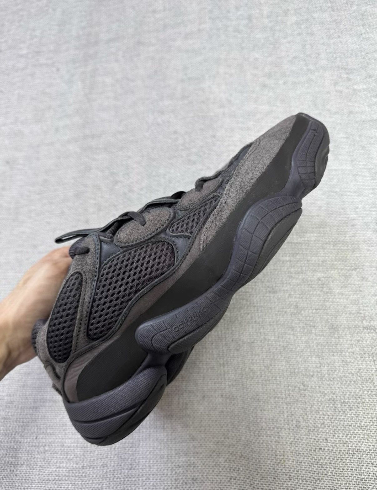 Adidas Adidas Yeezy 500 Utility Black K37 Size US 9 / EU 42 - 2 Thumbnail