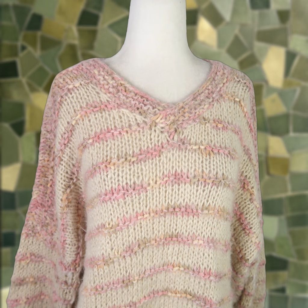 Vintage VINTAGE angora blend handknit sweater Pullover V-Neck Women L Tan Pink Striped Long Sleeve Pattern Casual 90s? Size L / US 10 / IT 46 - 1 Thumbnail