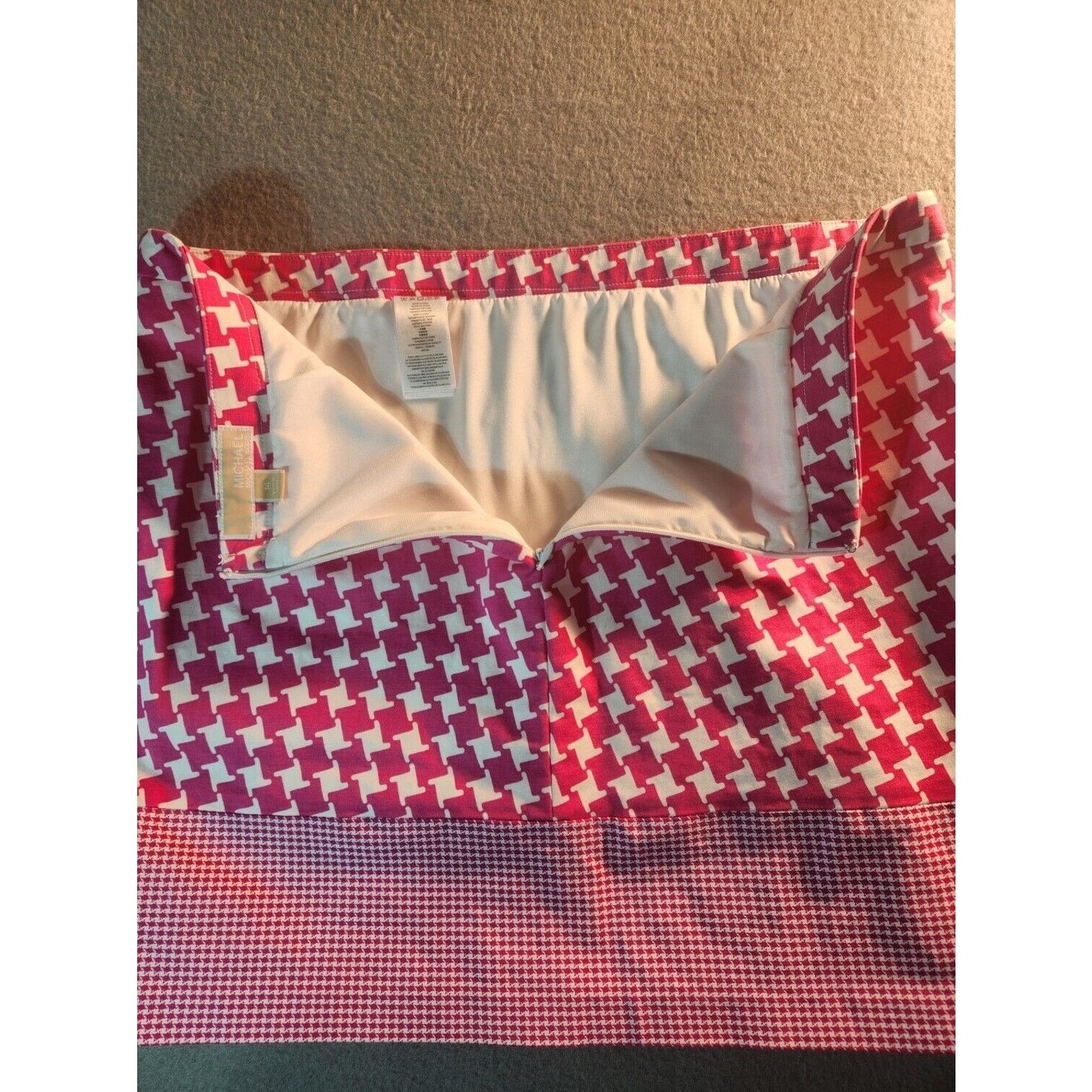 Michael Kors MICHAEL KORS NW0T WOMEN'S PINK MINI SKIRT Size 14 Size 36" / US 14 / IT 50 - 10 Thumbnail