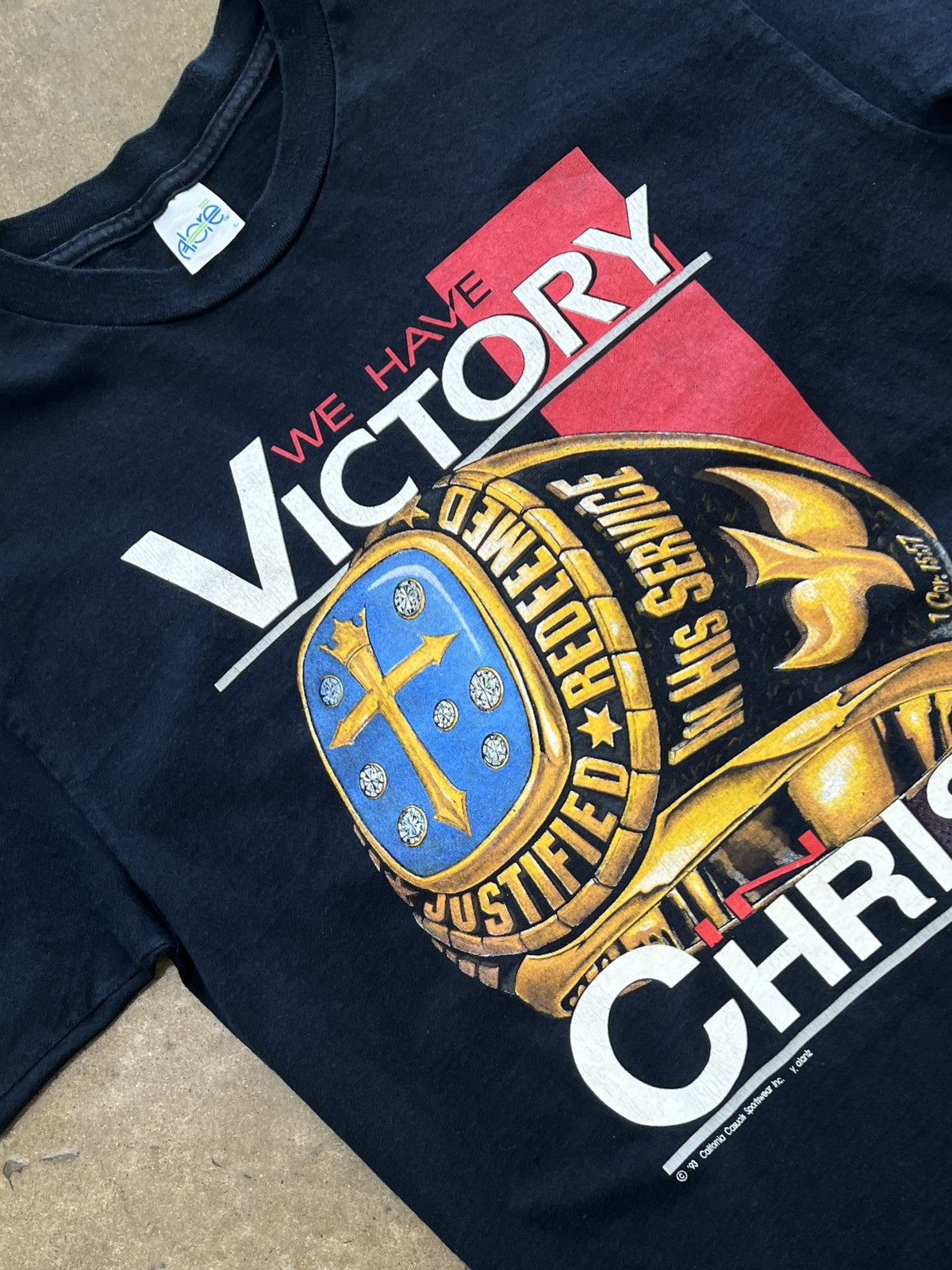 Vintage Vintage 1993 Victory in Christ Champion Jesus Ring Tee Large Size US L / EU 52-54 / 3 - 1 Thumbnail