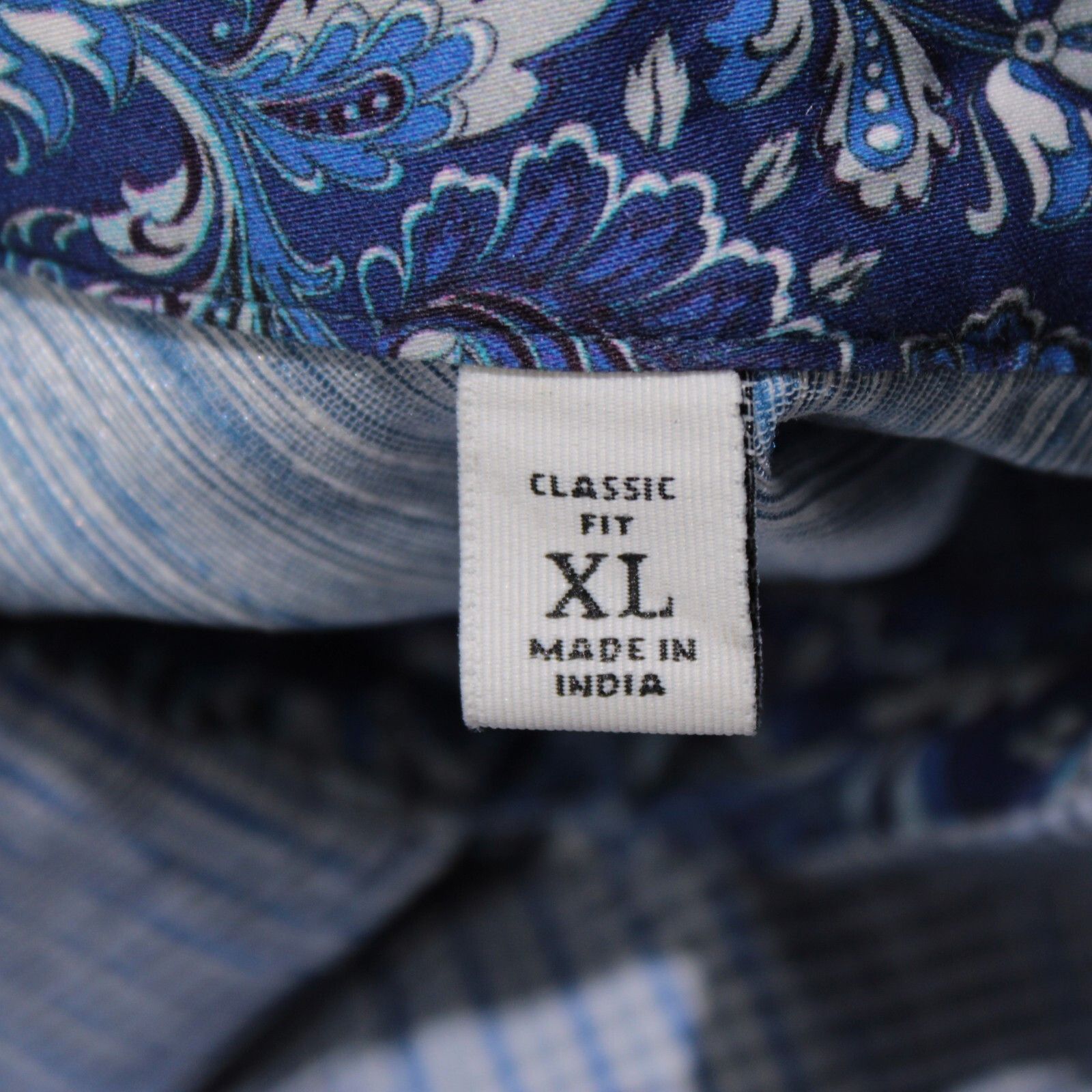 Robert Graham Robert Graham New with tags Shirt Size XL US In Blue Size US XL / EU 56 / 4 - 9 Thumbnail