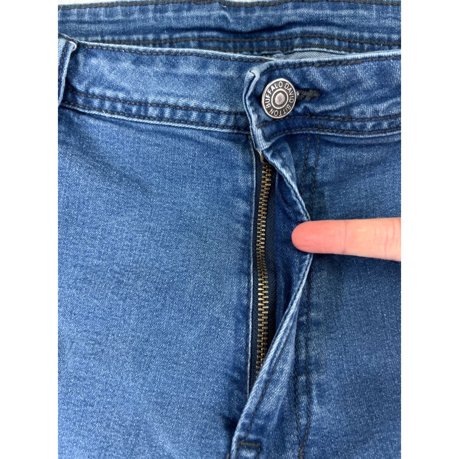 Buffalo David Bitton Buffalo David Bitton Jeans Adult 44 Blue Denim Axel Cotton Blend 44x30 Size US 44 / EU 60 - 5 Thumbnail