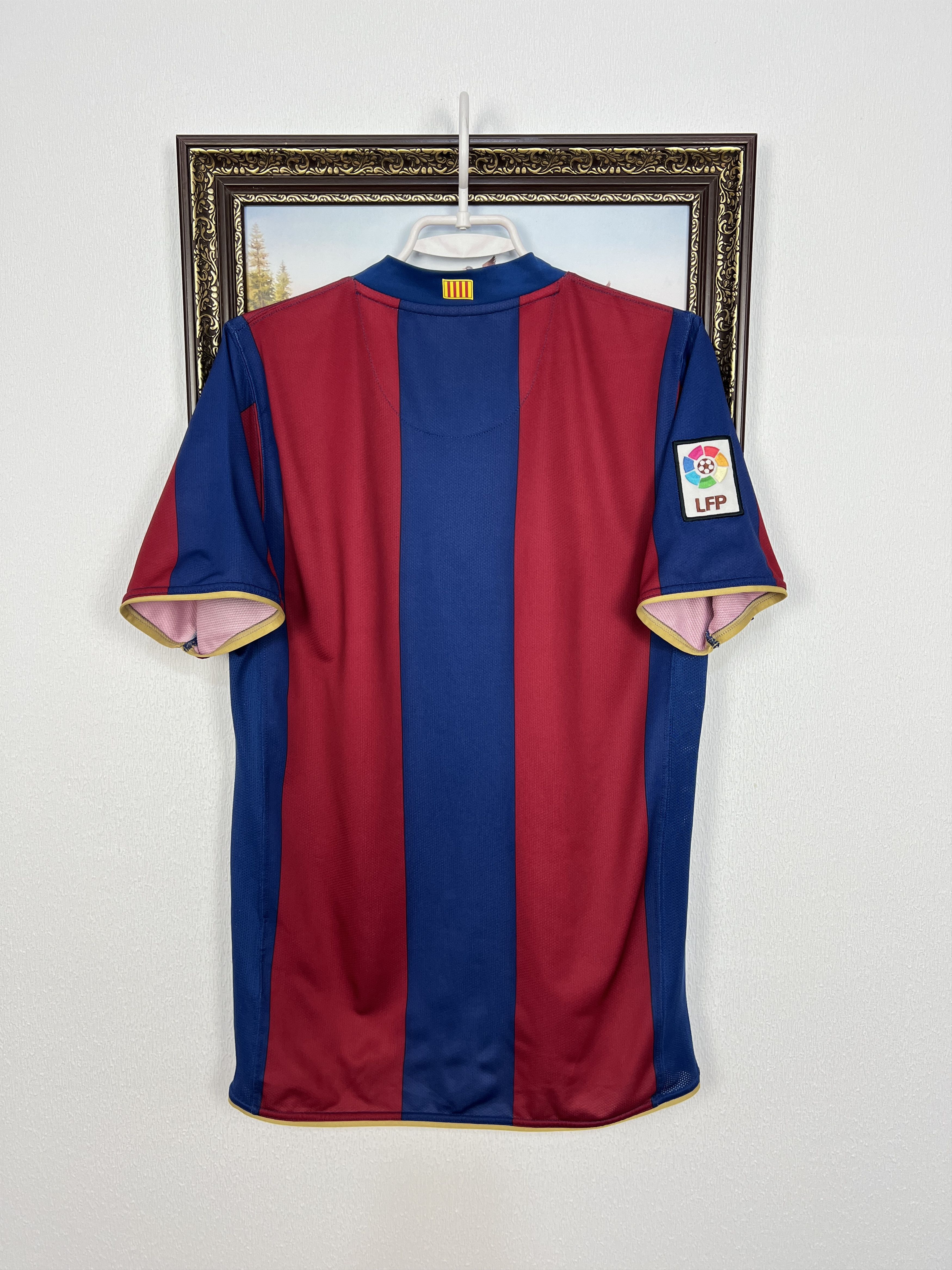 Nike Barcelona football shirt 2007 Soccer Nike Jersey Mens Tee Size US M / EU 48-50 / 2 - 13 Thumbnail