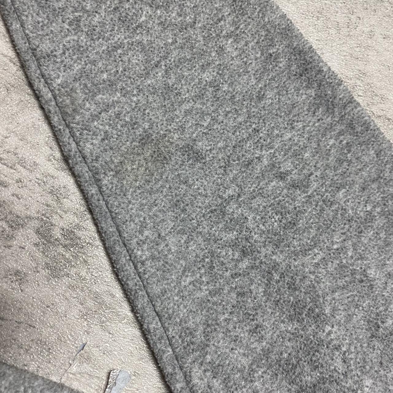 Tommy Hilfiger Grey Tommy Hilfiger sweatshirt with navy blue trim Size US L / EU 52-54 / 3 - 4 Thumbnail