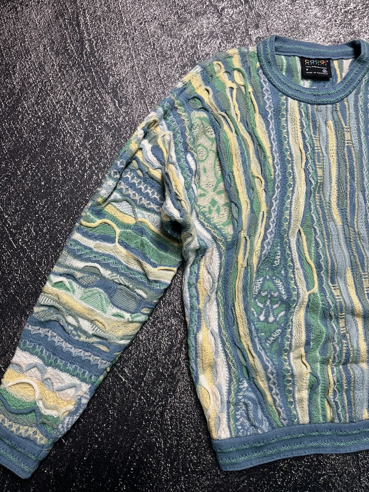 Coogi Vintage Coogi Sweater Rare Size US S / EU 44-46 / 1 - 3 Thumbnail