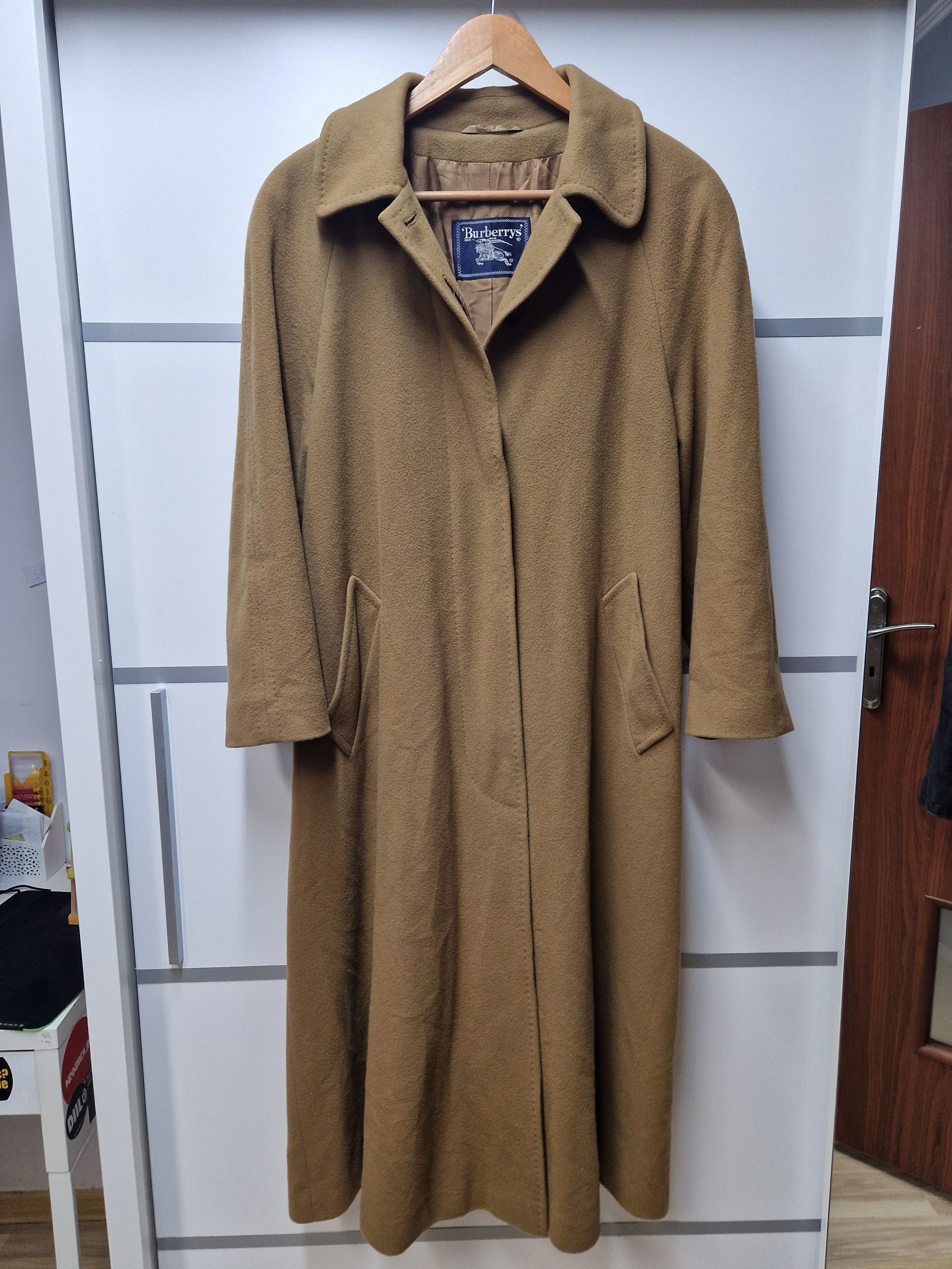 image of Burberrys Heavy Coats Wool/cashmere in Brown, Men's (Size Medium)