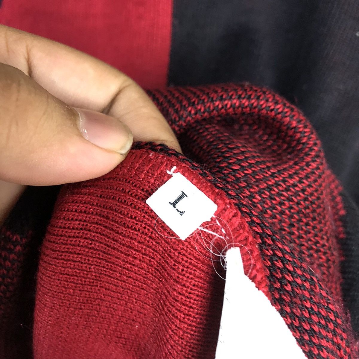 Vintage Japanese Brand Red Knitwear #A682 Size L / US 10 / IT 46 - 11 Thumbnail