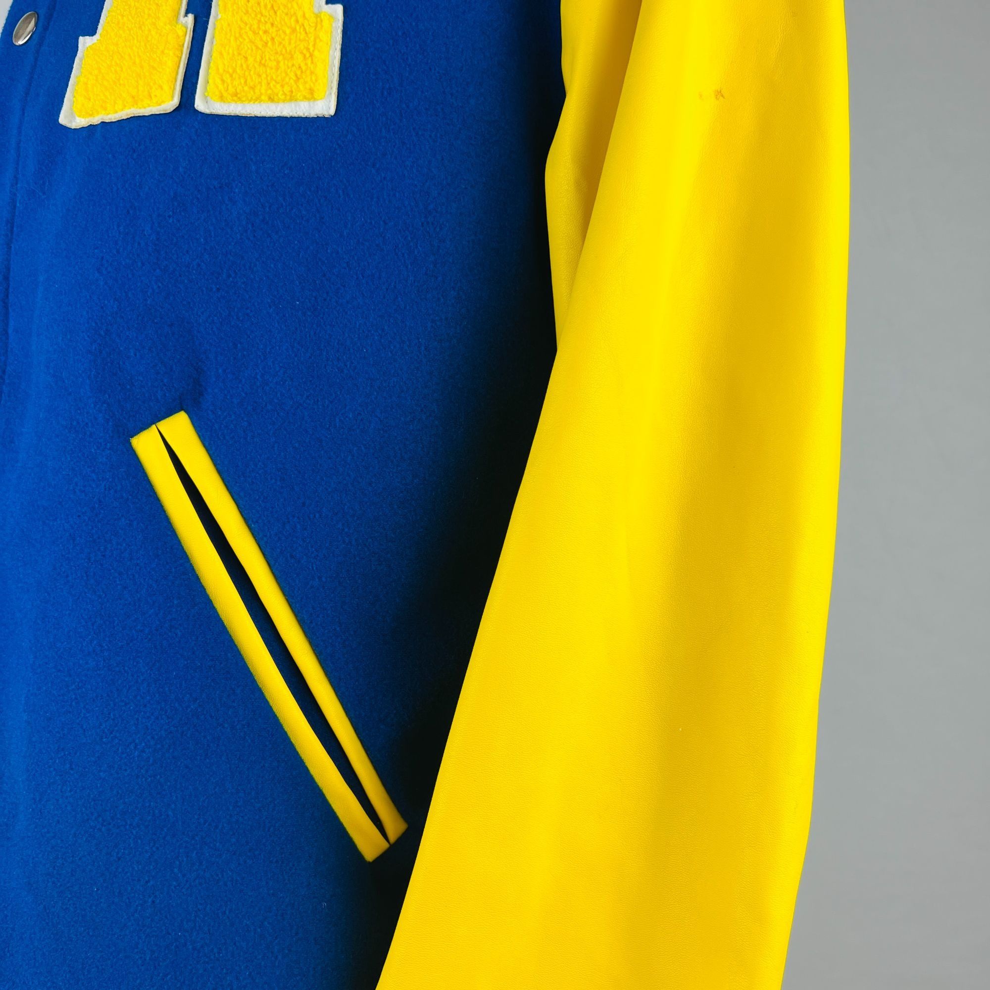 Other Archie Comics Lettermen's Jacket Med Jacket Letterman R Patc Size US M / EU 48-50 / 2 - 5 Thumbnail