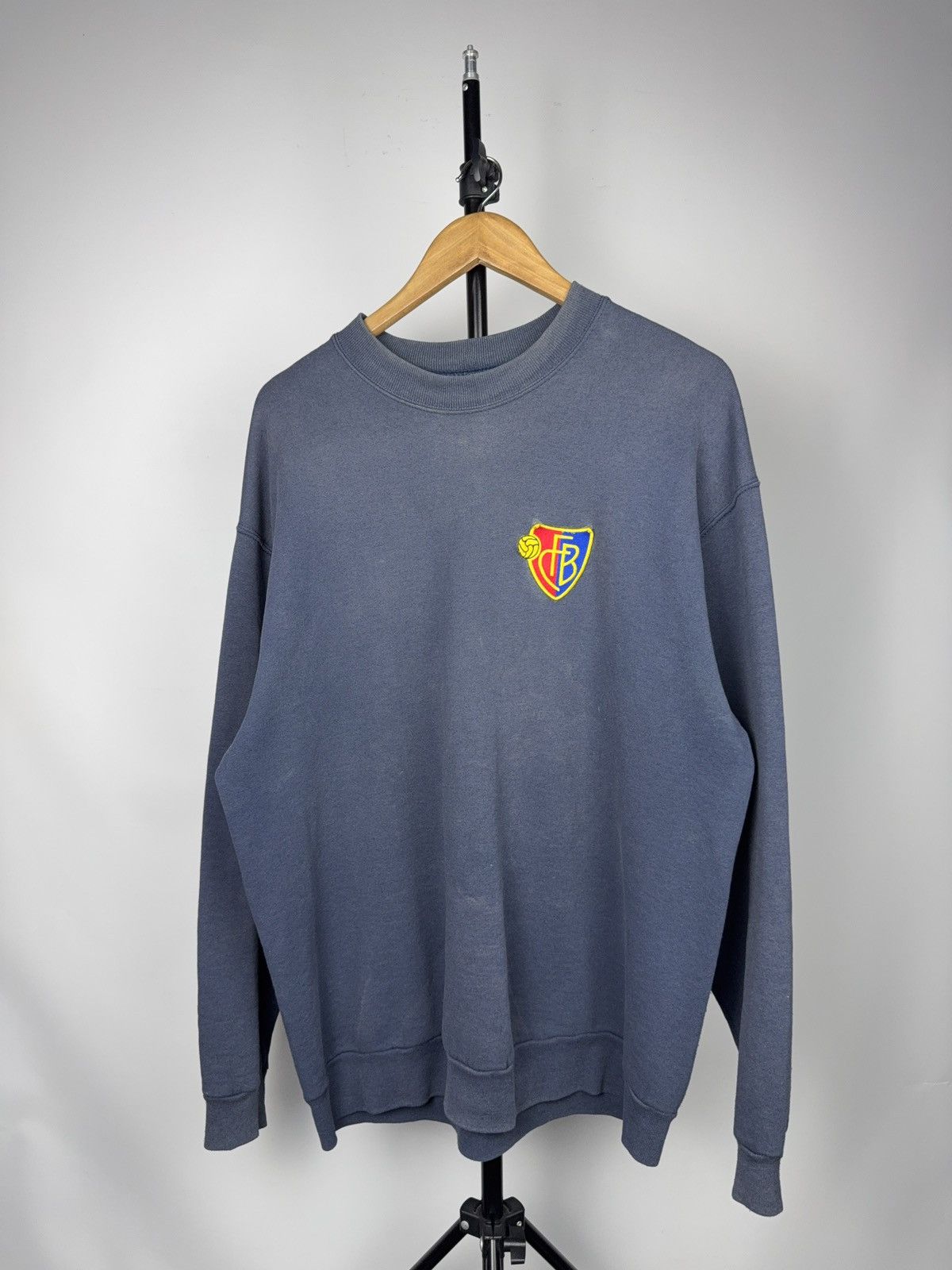 Vintage 90s FC Basel Vintage Crewneck Faded Sweatshirt Embroidered Size US XL / EU 56 / 4 - 1 Thumbnail