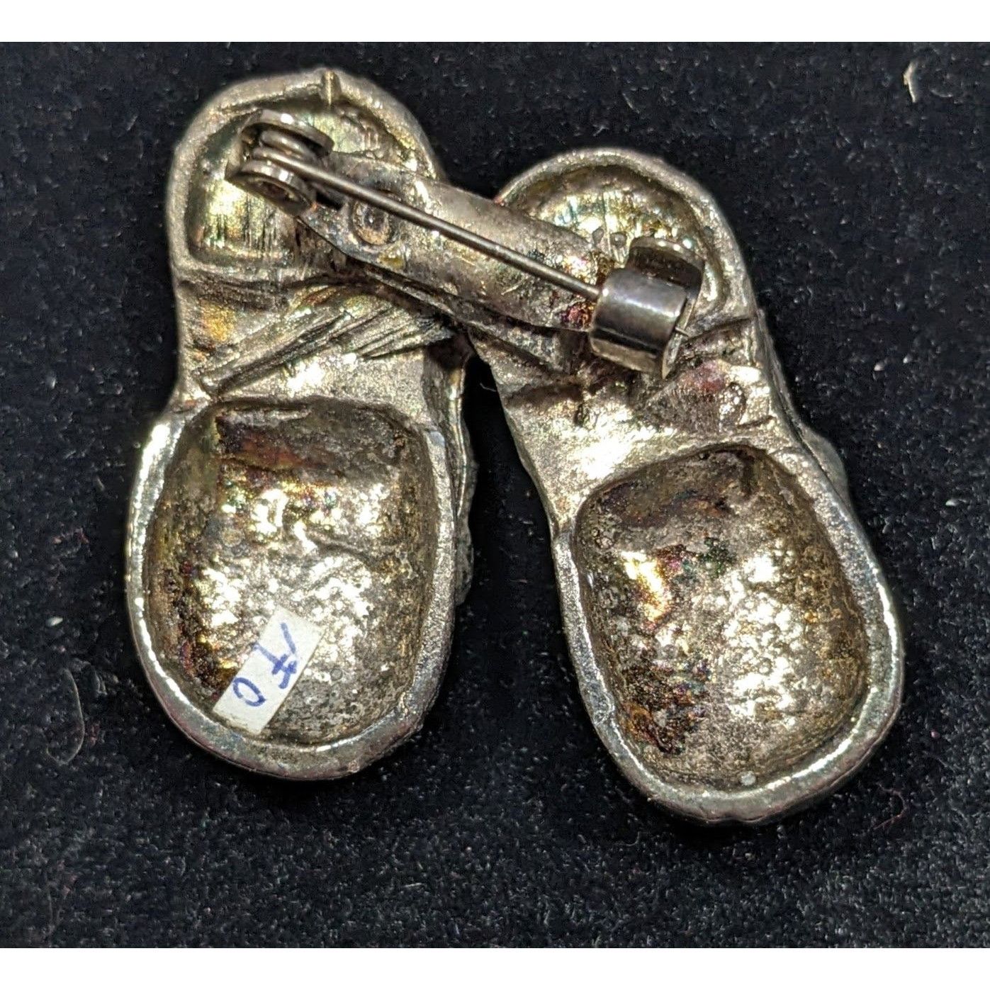 Other Vintage Baby Shoe Brooch Silver Tone With Rhinestones Size ONE SIZE - 4 Thumbnail