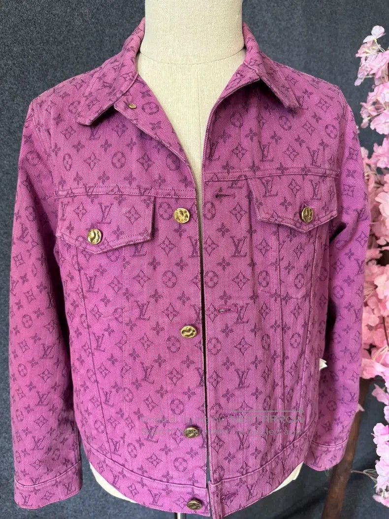 Louis Vuitton Louis Vuitton Purple full-print denim jacket Size US M / EU 48-50 / 2 - 1 Thumbnail