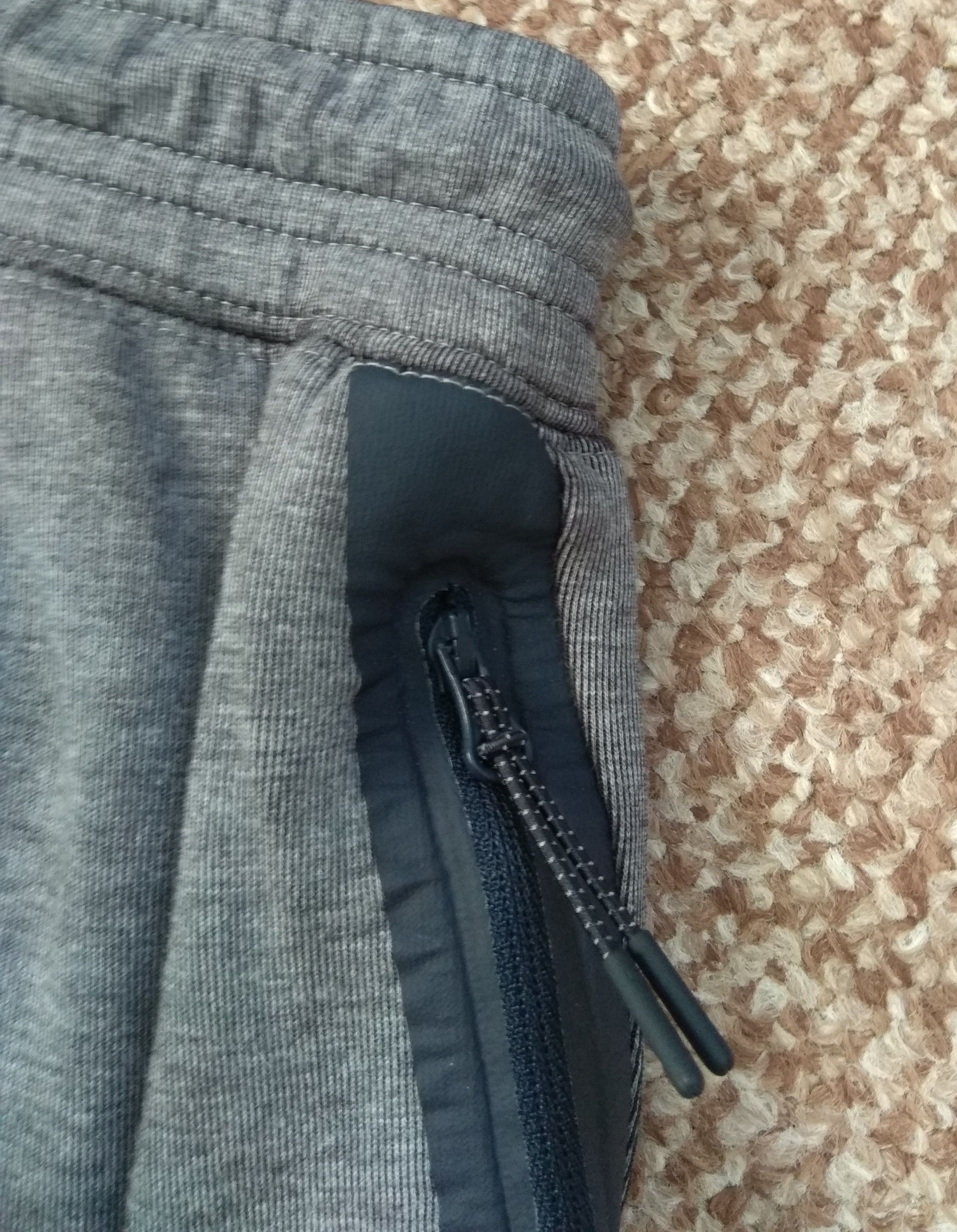 Nike Nike Tech Fleece Cropped Skinny Joggers Pant Size US 30 / EU 46 - 8 Thumbnail