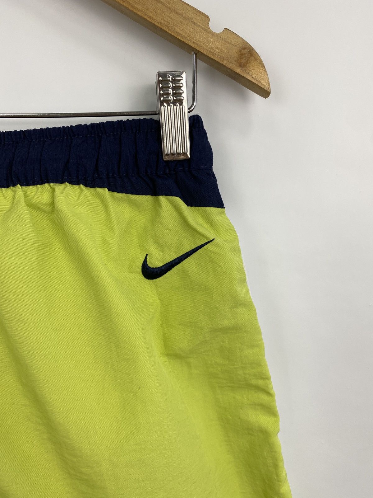 Nike 🇺🇸 Vintage 90s Nike Nylon Shorts Rare Retro Hype Y2K Size US 30 / EU 46 - 7 Thumbnail