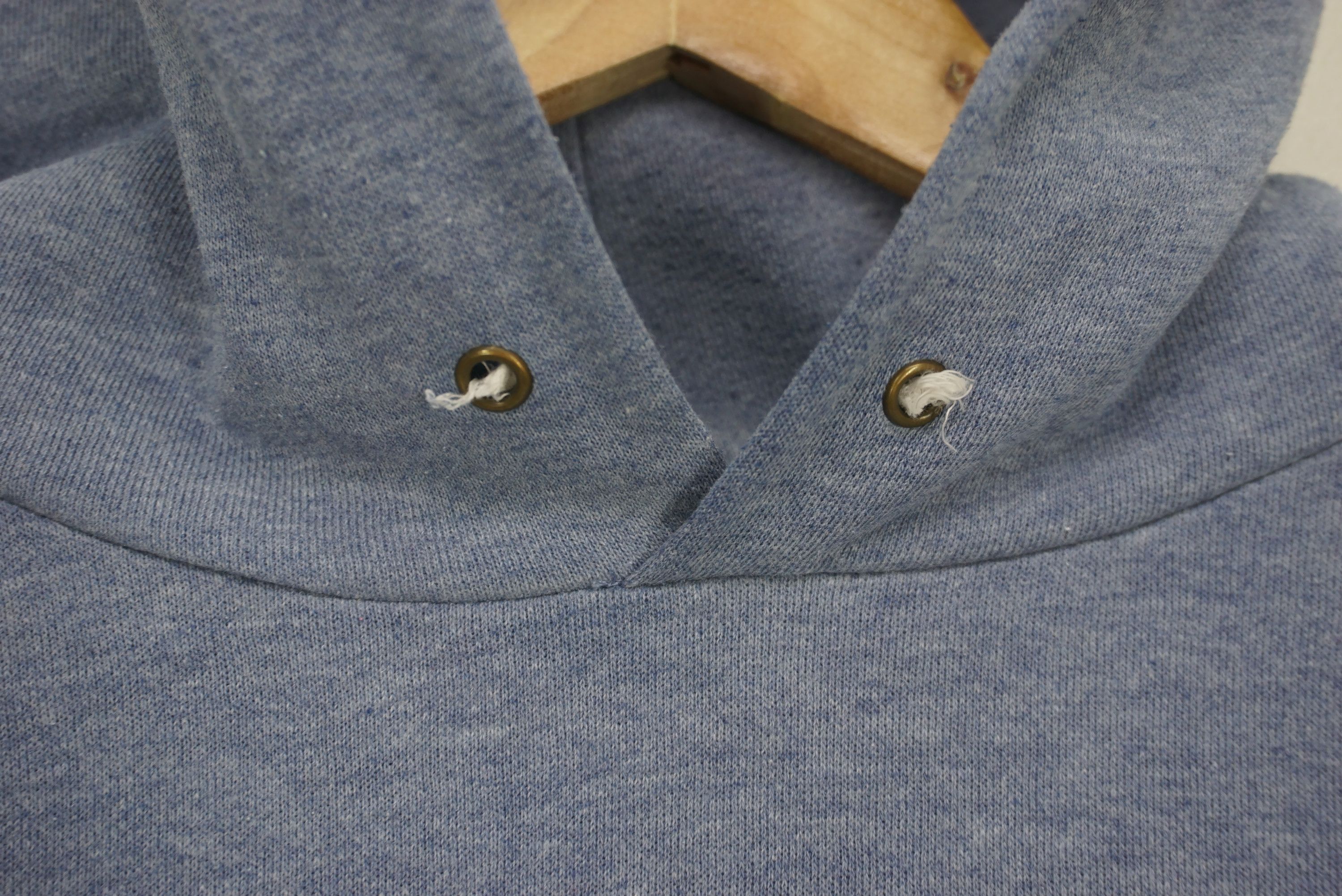 Jansport Vintage Jansport Hoodie Blank Sweatshirt Pullover Size M Size US M / EU 48-50 / 2 - 7 Thumbnail
