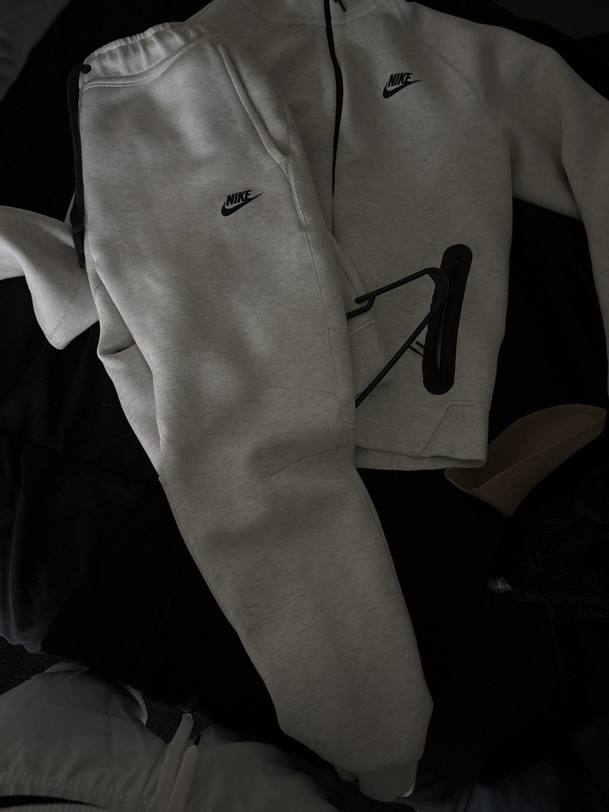 Nike 2024 Nike Tech Size US 32 / EU 48 - 1 Thumbnail