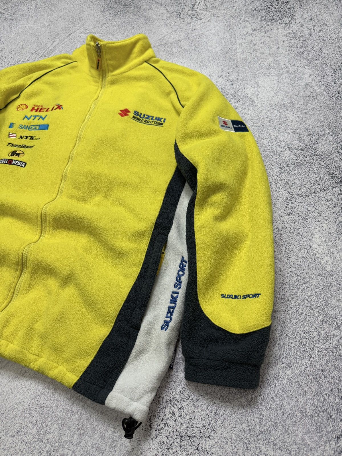 Japanese Brand VTG SUZUKI SPORT WORLD RALLY TEAM FLEECE JACKET Size US XL / EU 56 / 4 - 6 Thumbnail