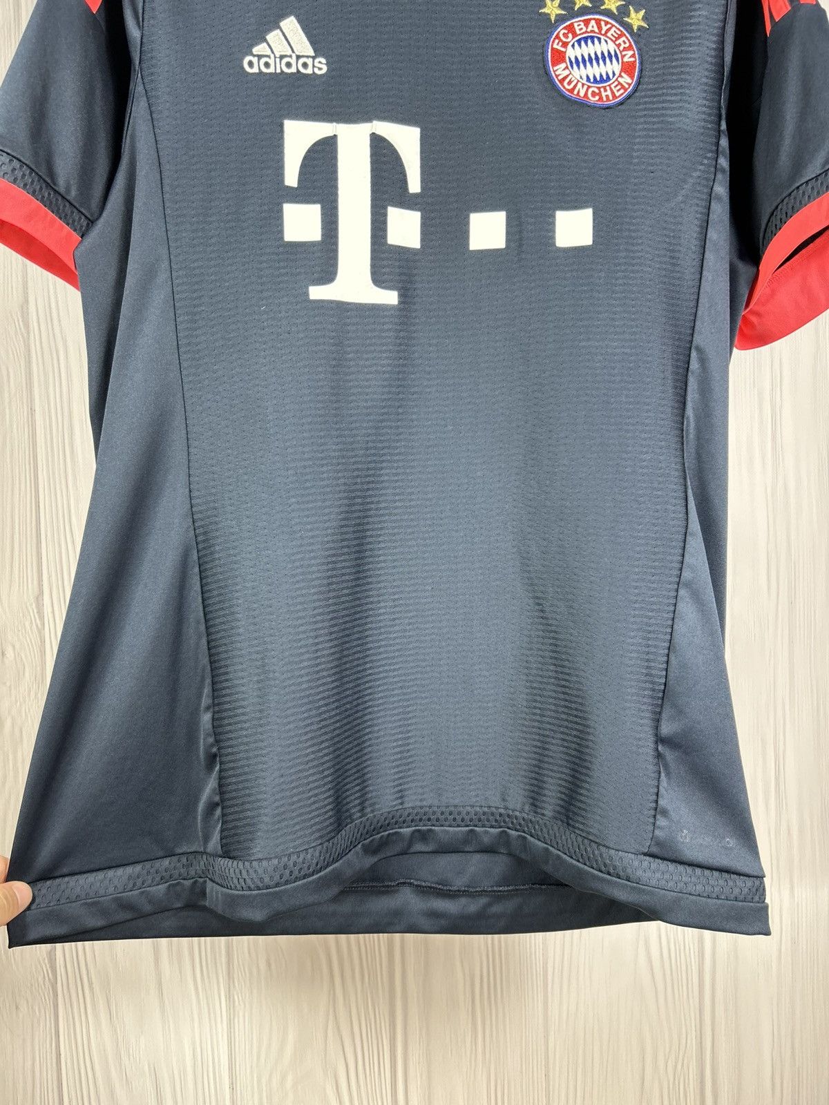 Adidas Bayern Munchen 2015/16 Soccer Jersey Adidas Size L Size US L / EU 52-54 / 3 - 10 Thumbnail