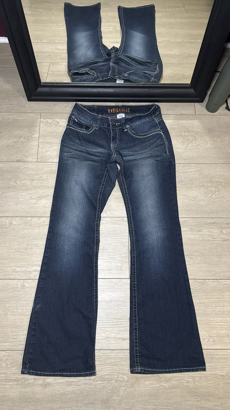 Miss Me Y2K 2000s Women’s Hydraulic Embroidered Dark Stone Wash Size 27" / US 4 / IT 40 - 1 Thumbnail