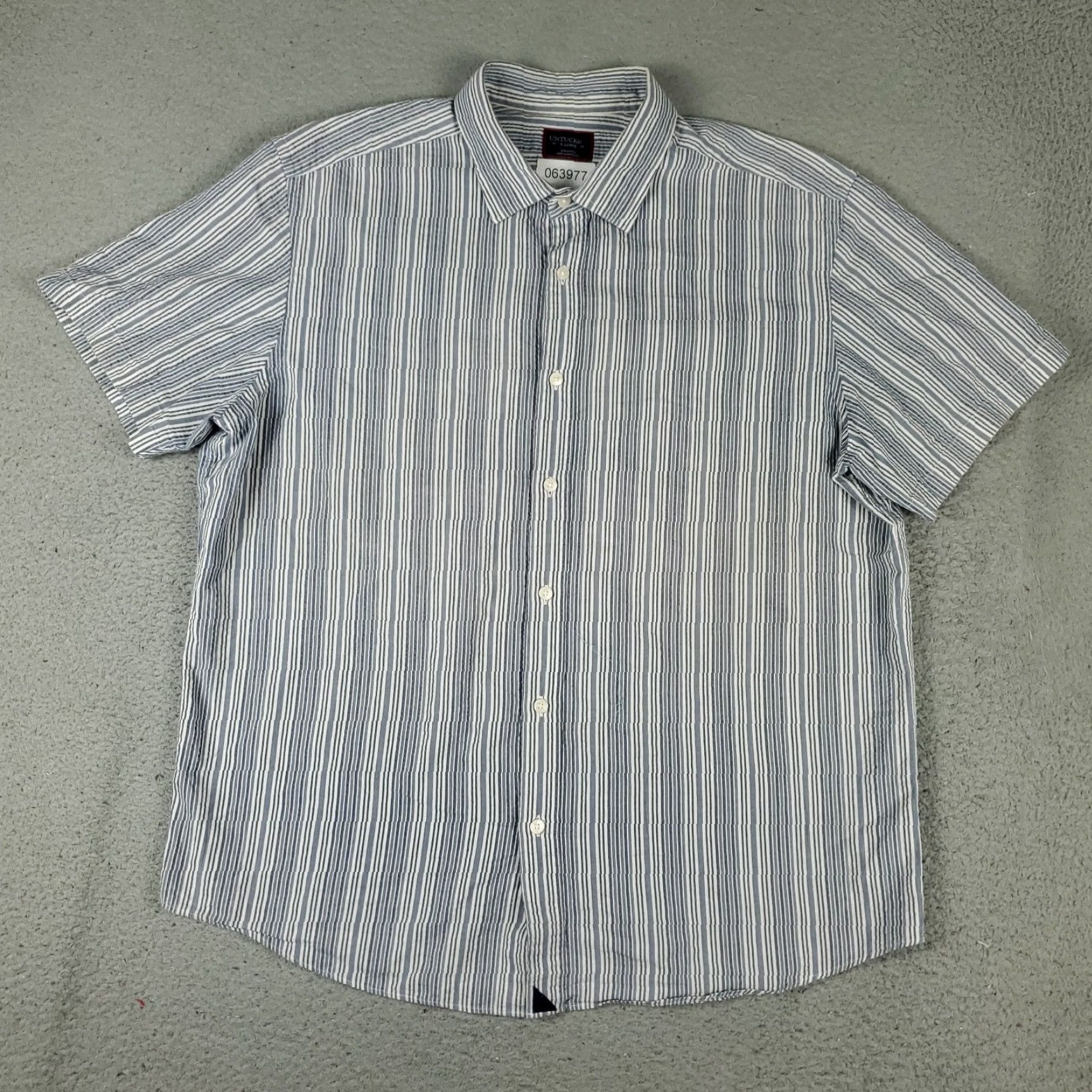 UNTUCKit UNTUCKit Blue Striped Button-Up Shirt Men's XL Short Sleeve Seersucker Size US XL / EU 56 / 4 - 2 Thumbnail
