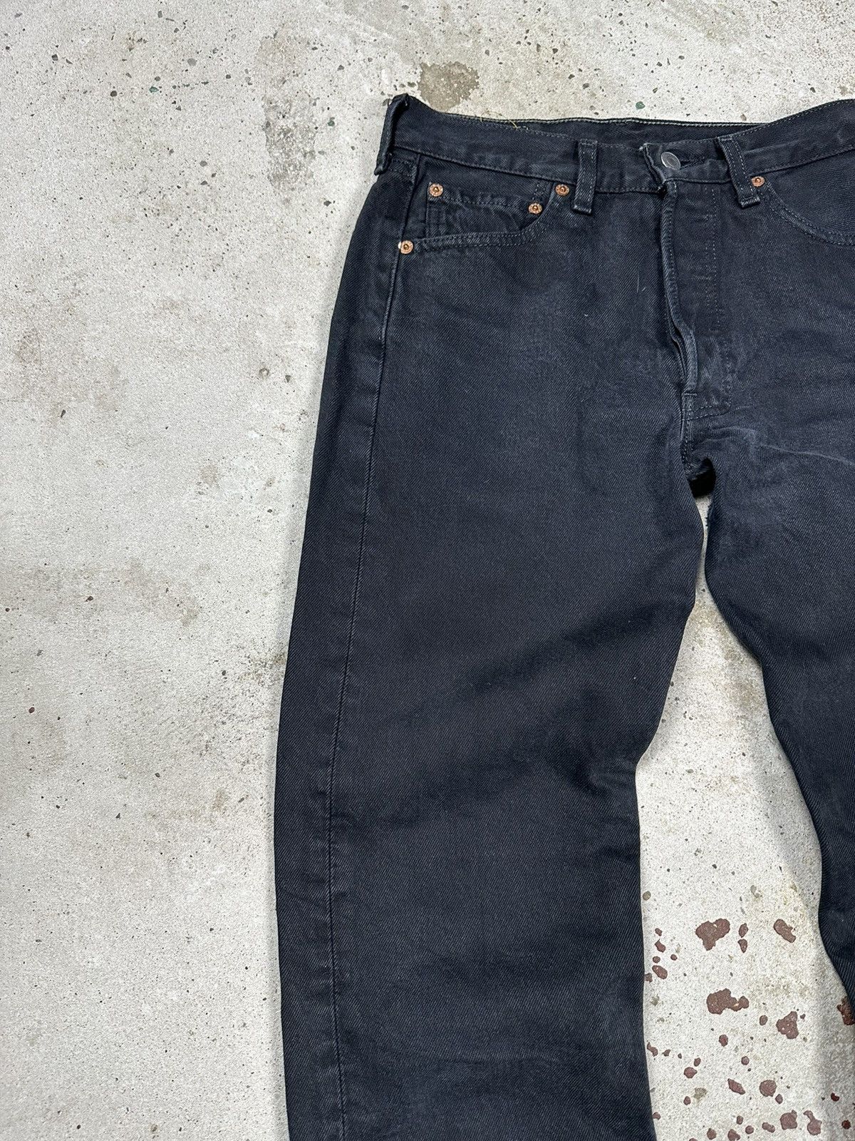 Levi's × Vintage Vintage 1997 Levi’s 501 Black Denim Pants Jeans Made in USA Size US 29 - 6 Thumbnail