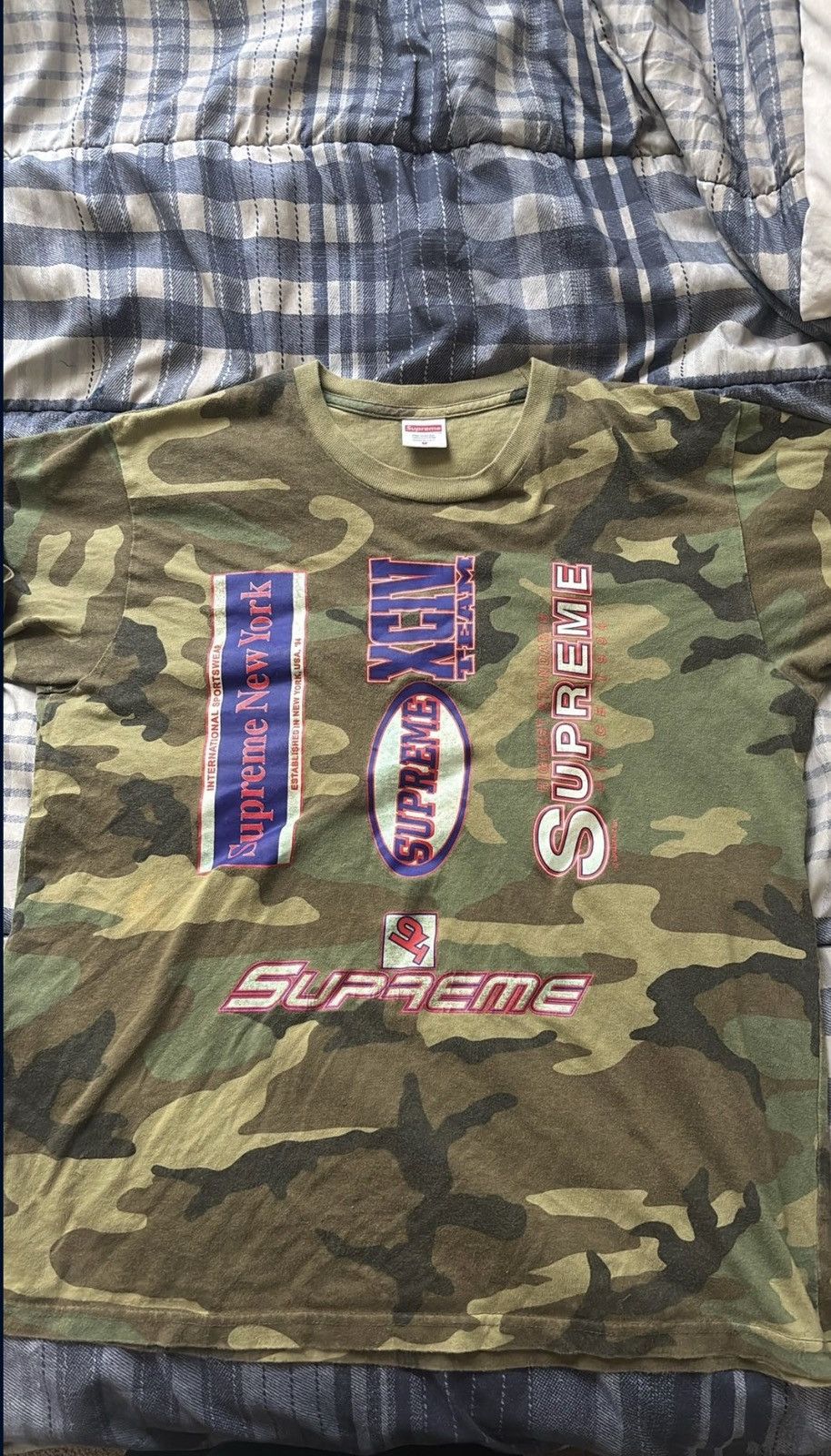 Supreme Medium Supreme Camo Shirt Adult Fall/winter 2021 Collection Size US M / EU 48-50 / 2 - 1 Thumbnail