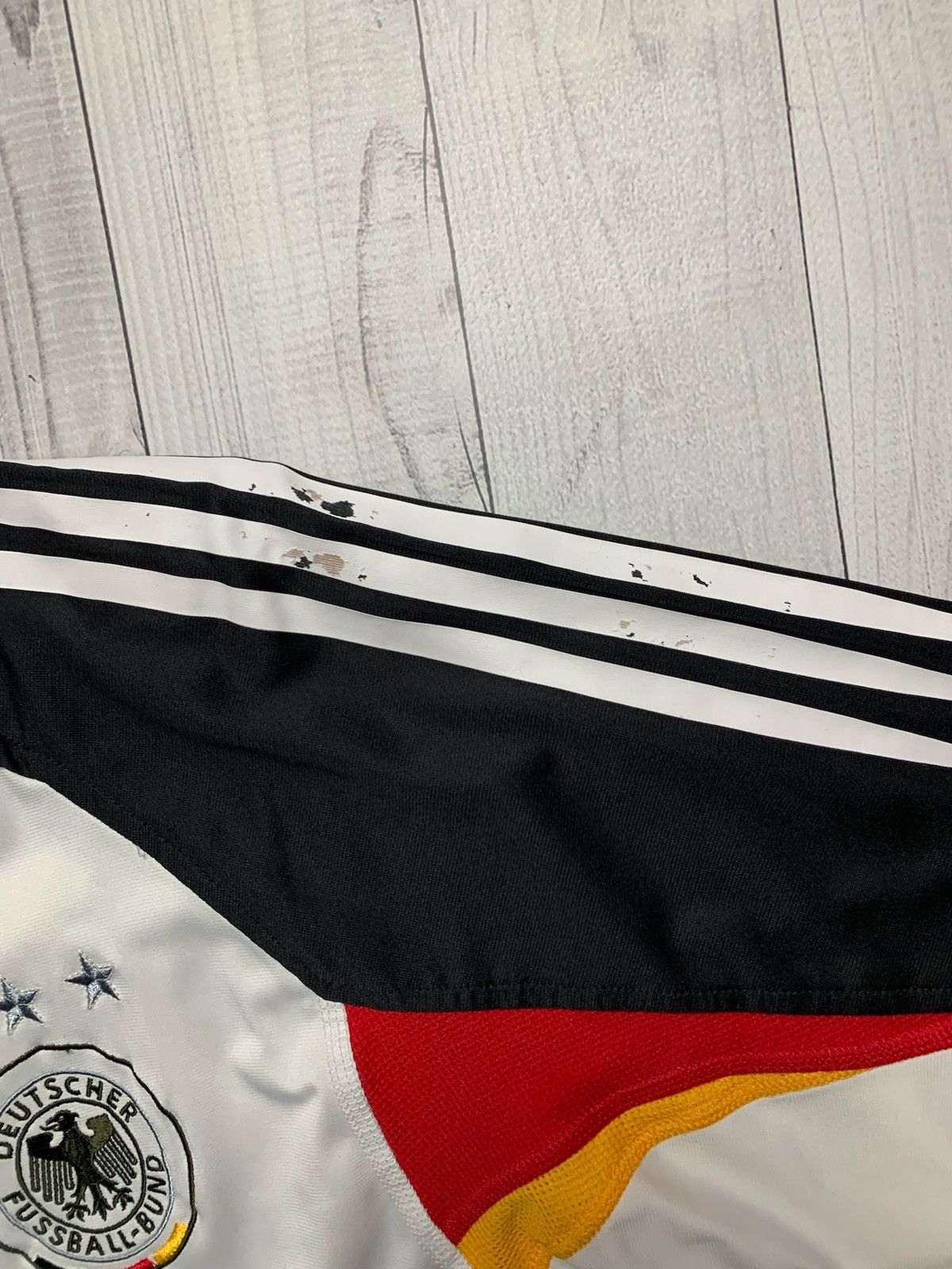 Adidas × Vintage Vintage adidas Deutschland soccer jersey size L Size US L / EU 52-54 / 3 - 5 Thumbnail