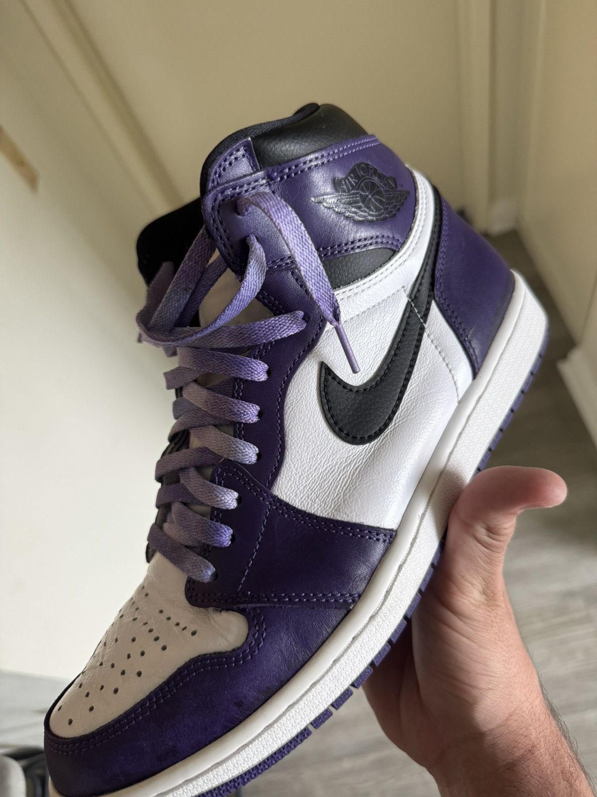 Jordan Brand × Nike Jordan 1 Retro High Court Purple Size US 11 / EU 44 - 9 Thumbnail