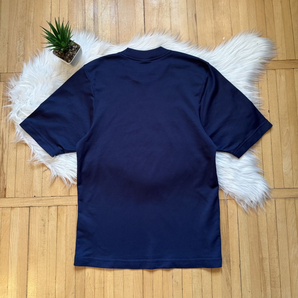 Nike 📌 Vintage Nike 00s Centre Logo Sportswear Tee Size US S / EU 44-46 / 1 - 8 Thumbnail