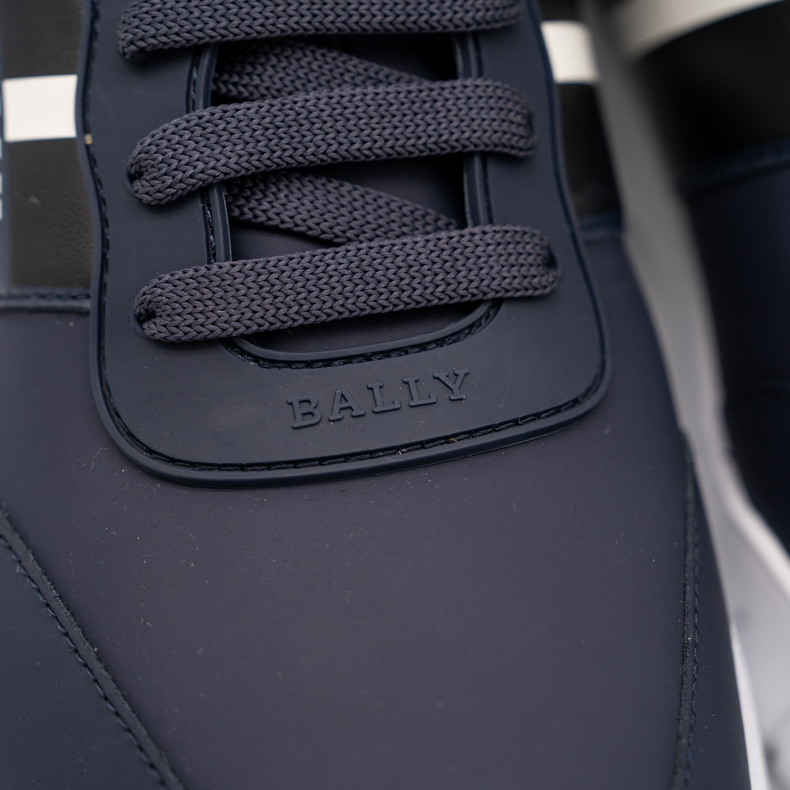 Bally 12 Bally Bronnye Blue Navy Sneakers Leather White Size US 12 / EU 45 - 8 Thumbnail