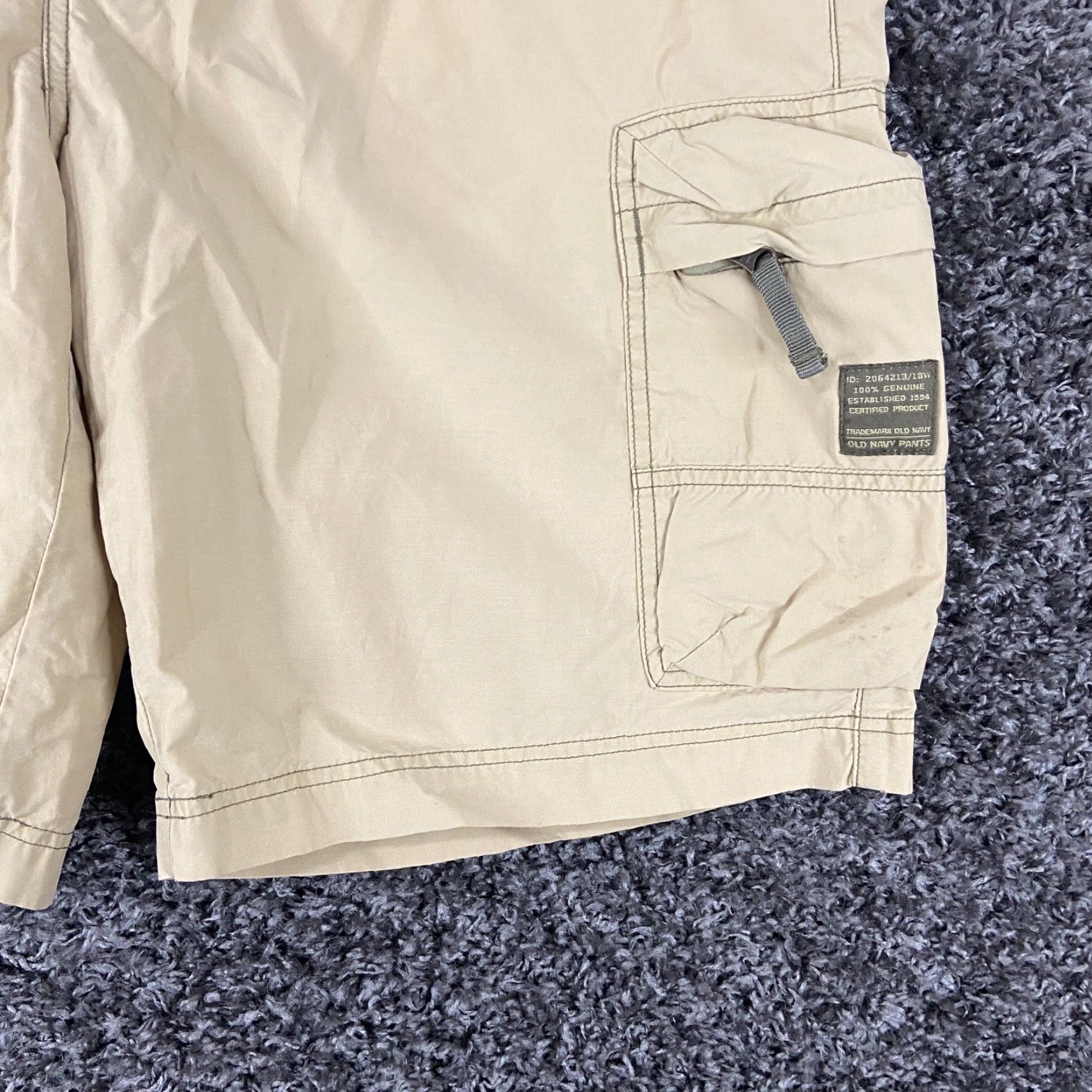 Old Navy VINTAGE Old Navy Cargo Shorts Men’s 34 Beige Men's Regular Size Size US 34 / EU 50 - 2 Thumbnail