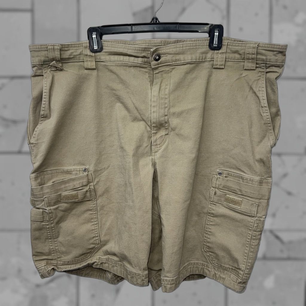 CO Duluth Cargo Shorts Mens Size 46 Beige Size US 30 / EU 46 - 1 Thumbnail