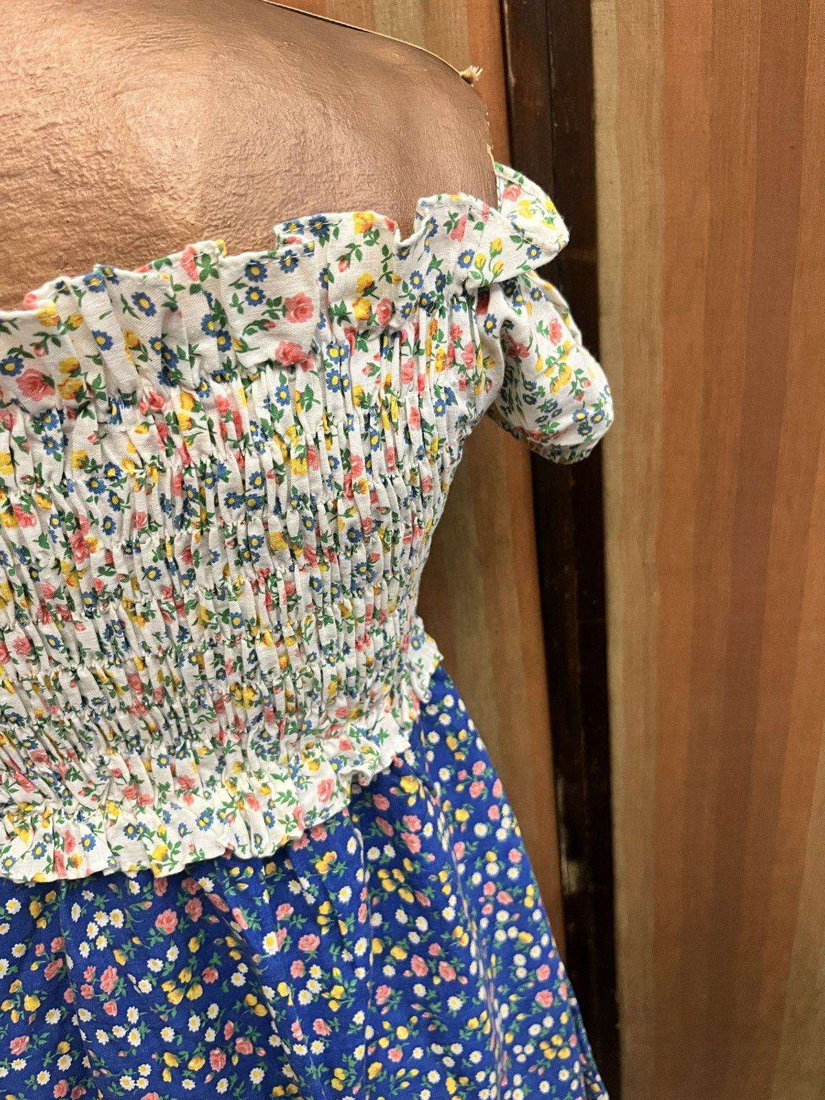 Vintage Vintage 1970s Gillies Gilead Floral Maxi Dress | Cottagecore Size S / US 4 / IT 40 - 5 Thumbnail