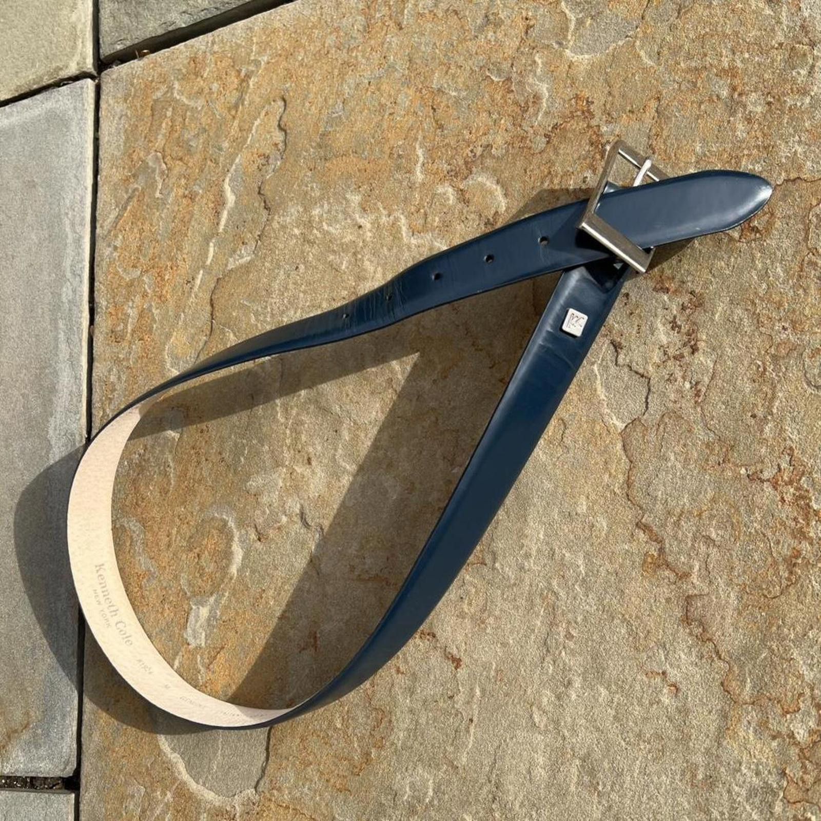 Kenneth Cole Y2K Designer Dark Blue Italian Leather Belt Size ONE SIZE - 1 Thumbnail