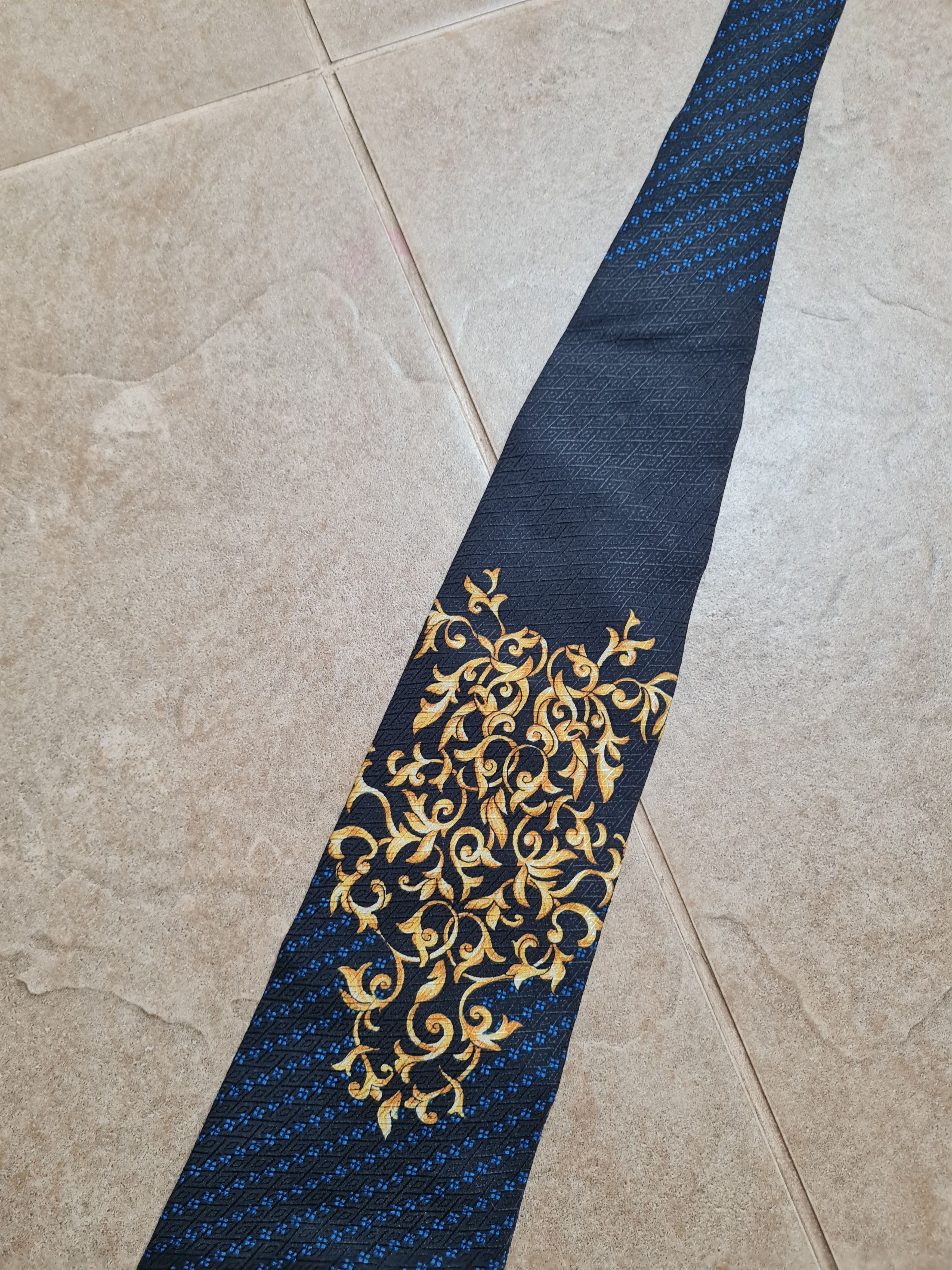 Versace Mens Black Gold Vintage V2 Versace Baroque Print Silk Tie Size ONE SIZE - 8 Thumbnail