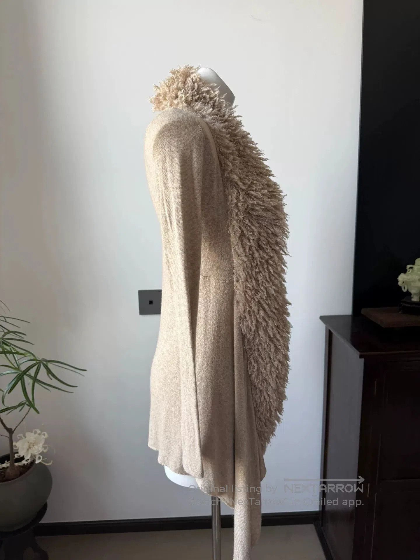 Other Vintage Wool Cardigan w/ Curly Fur Collar. Size M / US 6-8 / IT 42-44 - 3 Thumbnail
