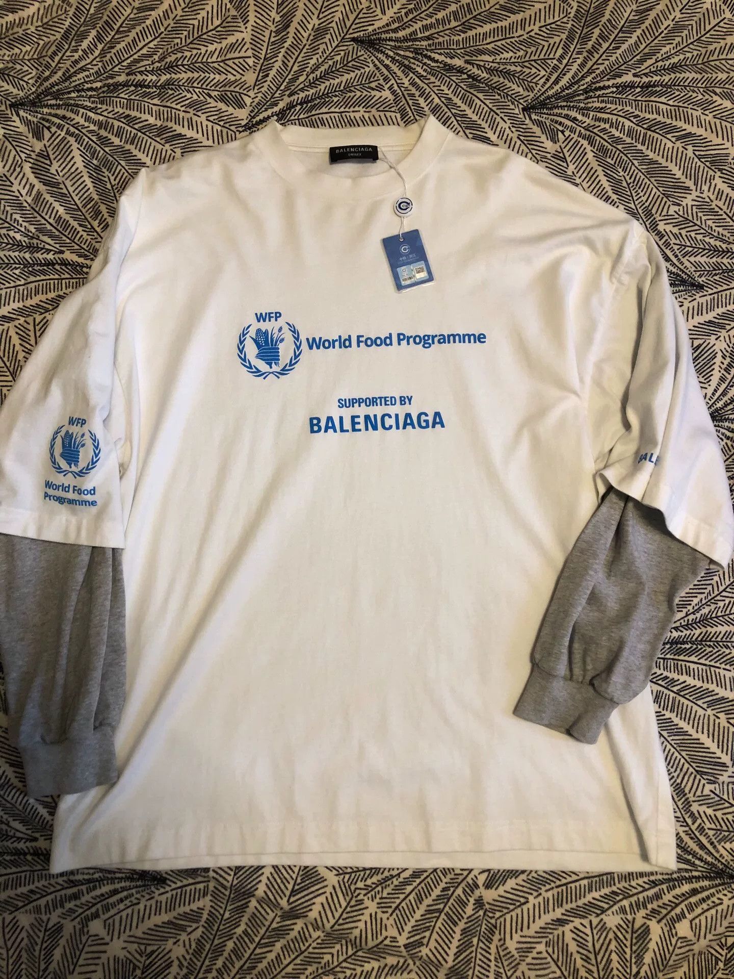 balenciaga x wfp logo long sleeve t-shirt