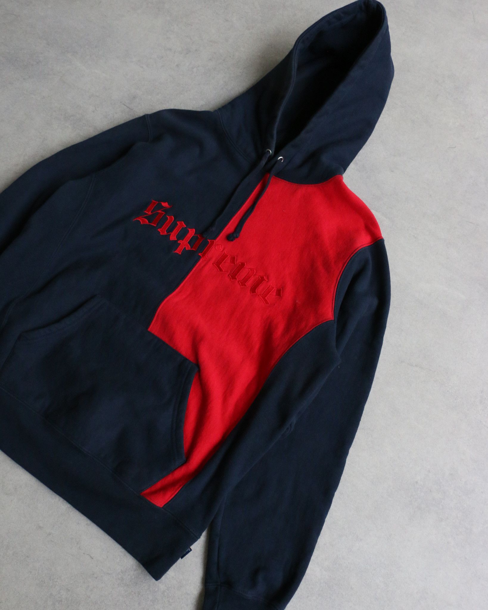 Supreme Supreme Split Logo Hoodie Size US M / EU 48-50 / 2 - 2 Thumbnail