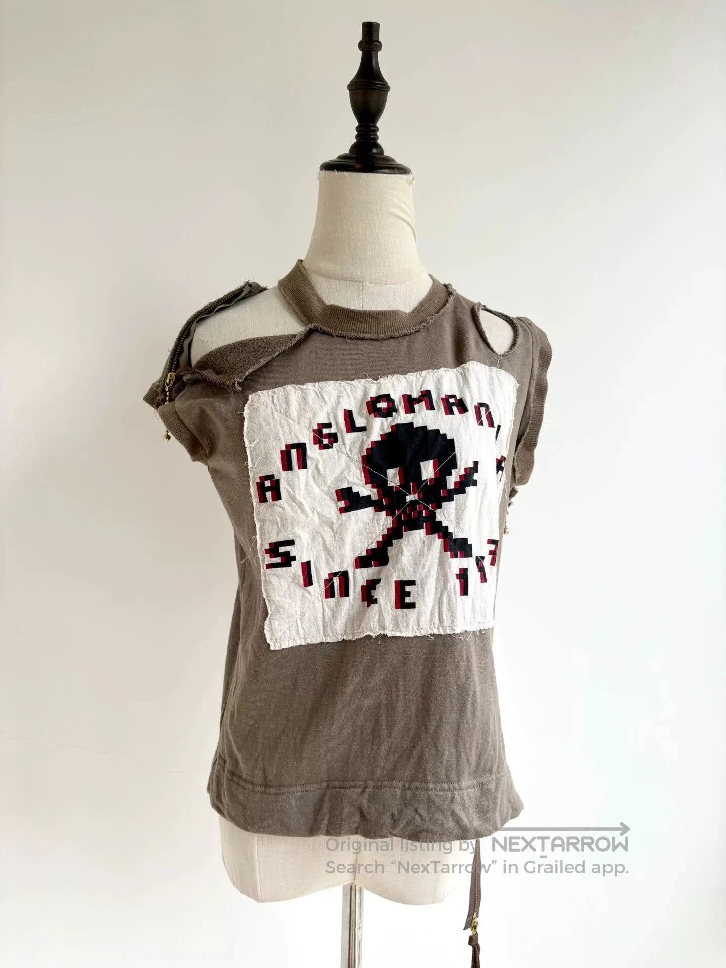 Vivienne Westwood vivienne westwood punk graphic t. Size M / US 6-8 / IT 42-44 - 1 Thumbnail