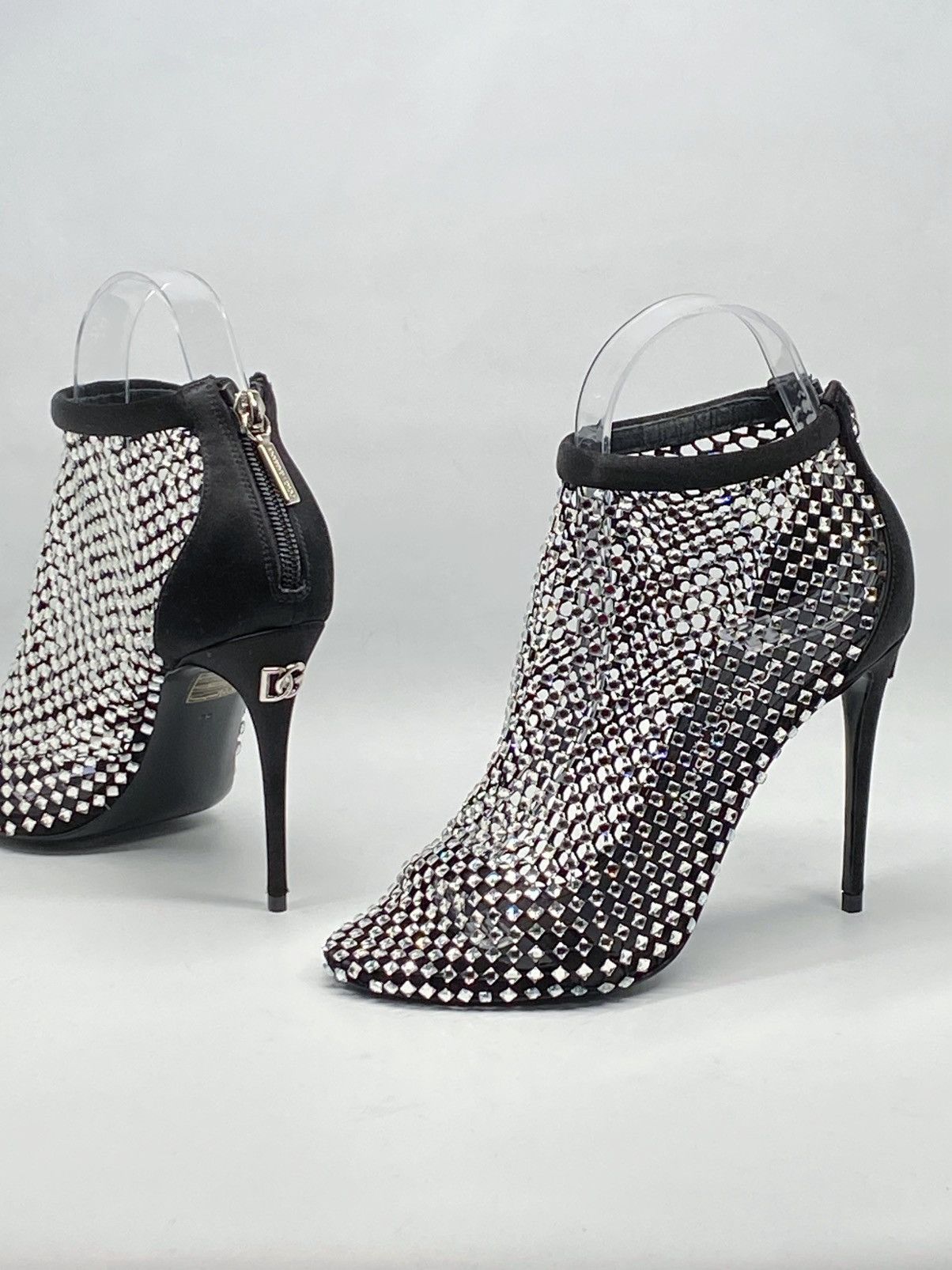 Dolce & Gabbana Dolce & Gabbana mesh crystal embellished satin pumps size 35 Size US 5 / IT 35 - 5 Thumbnail