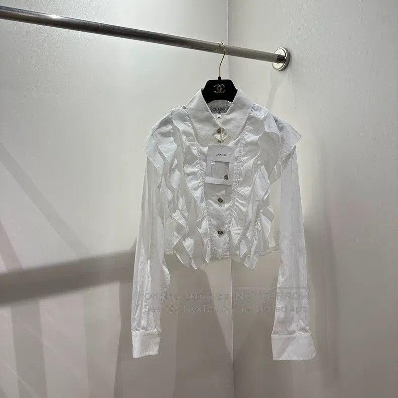 Chanel Chanel 22A ruffled diamond button long-sleeved shirt Size XS / US 0-2 / IT 36-38 - 1 Thumbnail