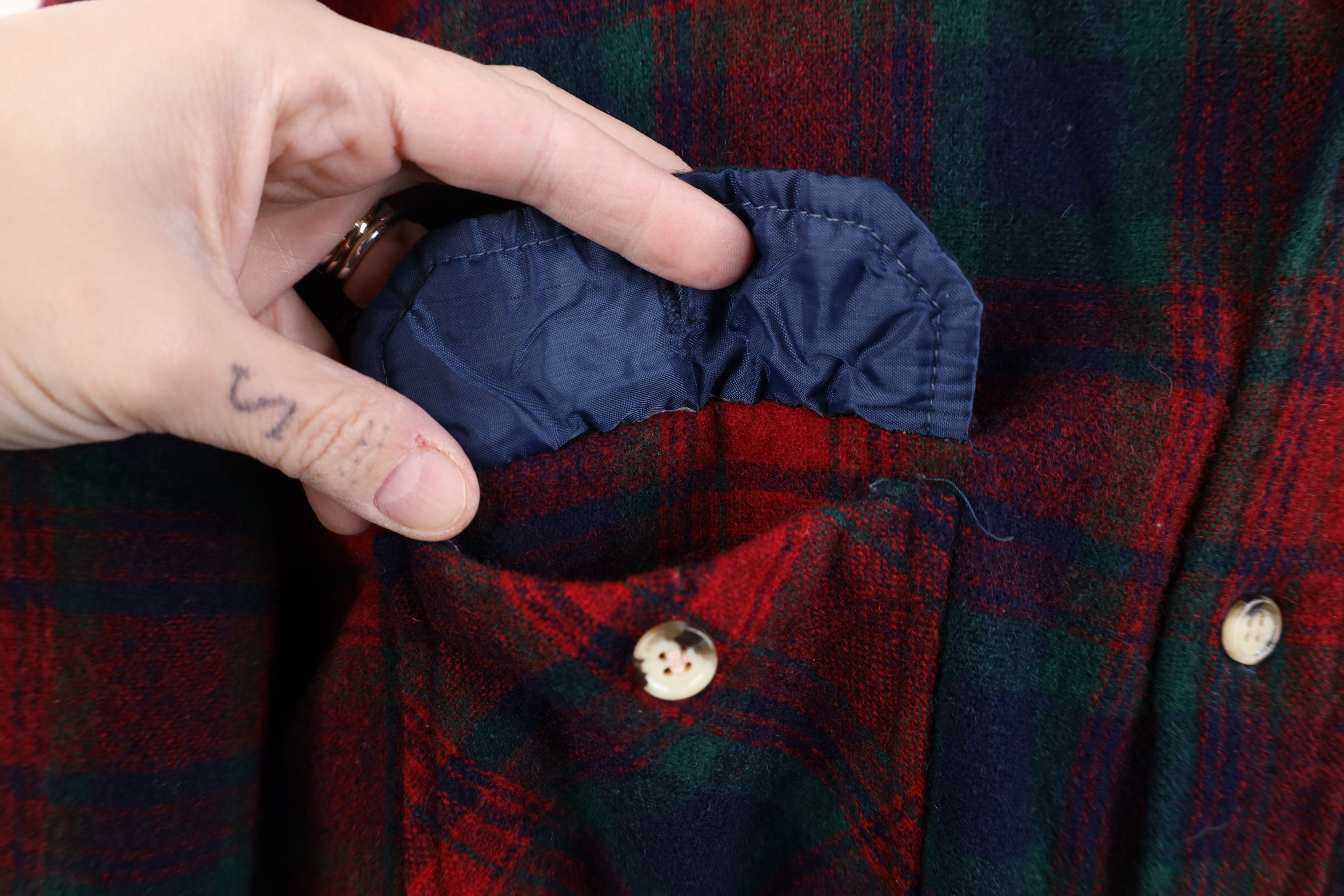 Vintage Vintage 70s Streetwear Quilted Button Shirt Jacket Jac Shirt Size US XL / EU 56 / 4 - 5 Thumbnail