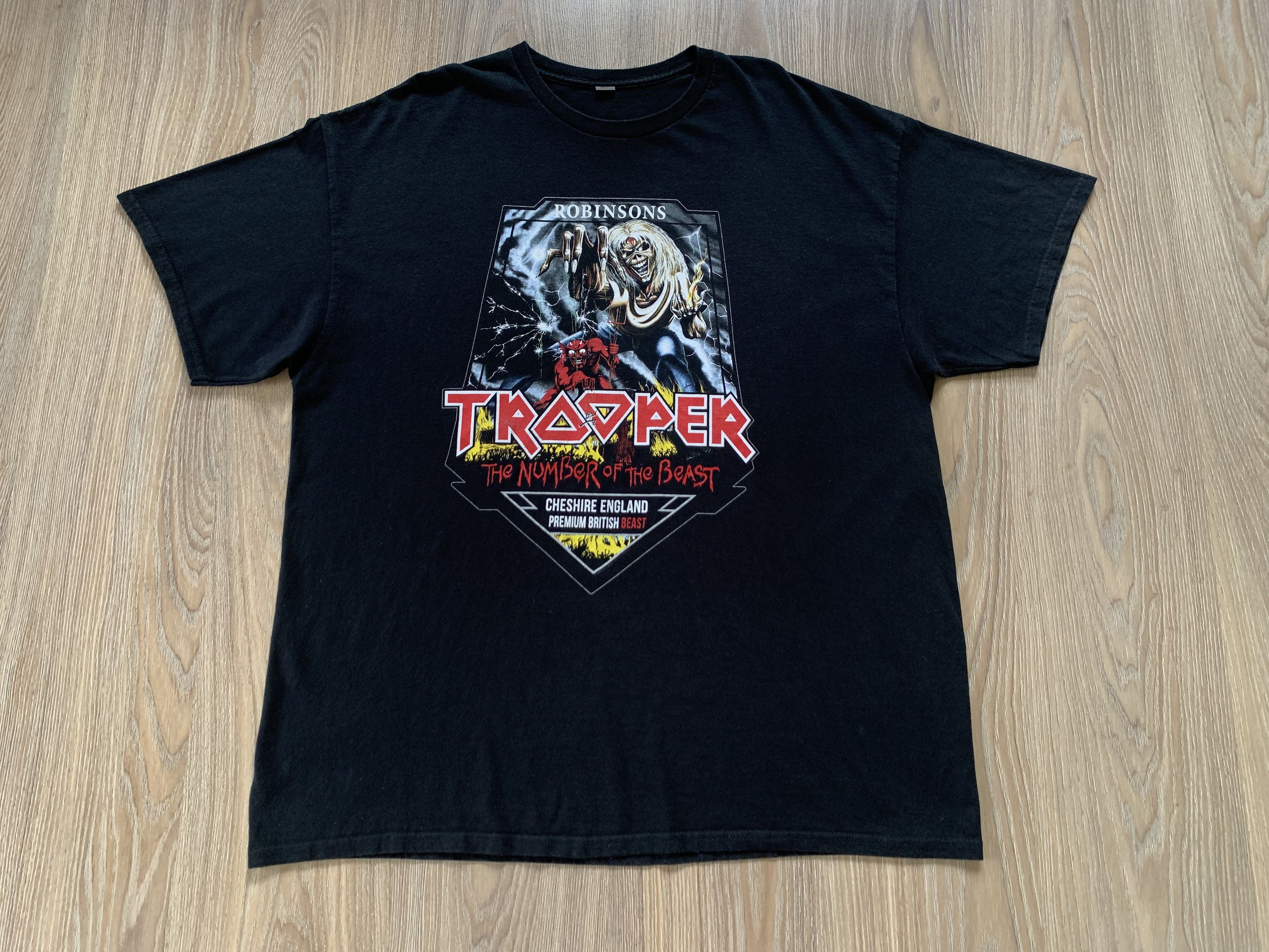 Gildan Iron Maiden Trooper Robinsons T Shirt Size US XL / EU 56 / 4 - 2 Thumbnail