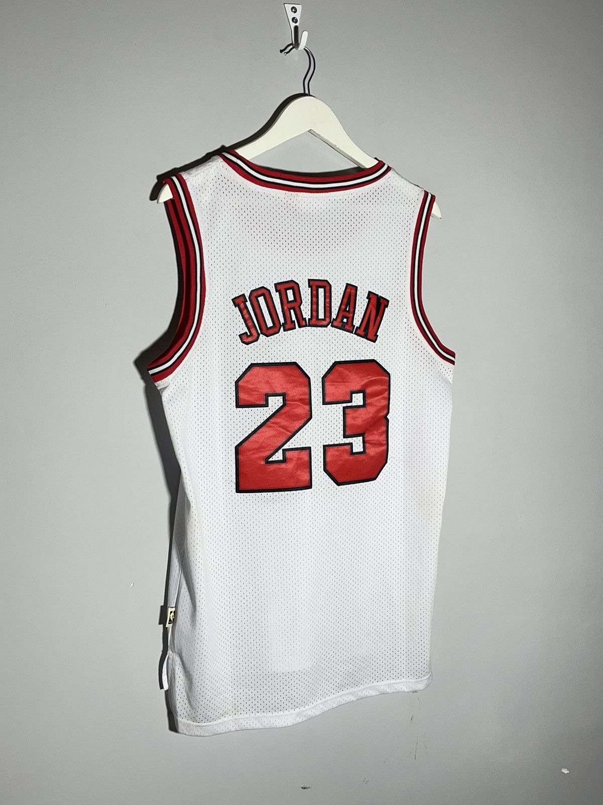 NBA #23 Jordan Chicago Bulls Mitchell Ness NBA Jersey Size US M / EU 48-50 / 2 - 1 Thumbnail
