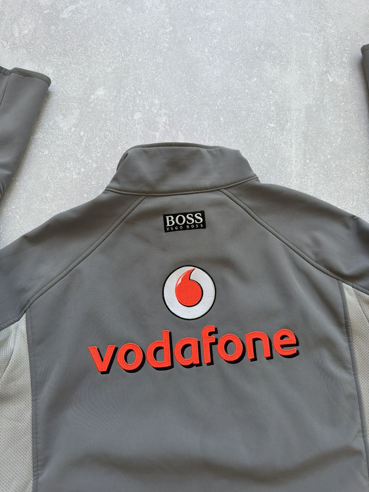 Mercedes-Benz Vodafone Mercedes Benz McLaren Soft Shell F1 Racing Jacket Size US XXL / EU 58 / 5 - 12 Thumbnail