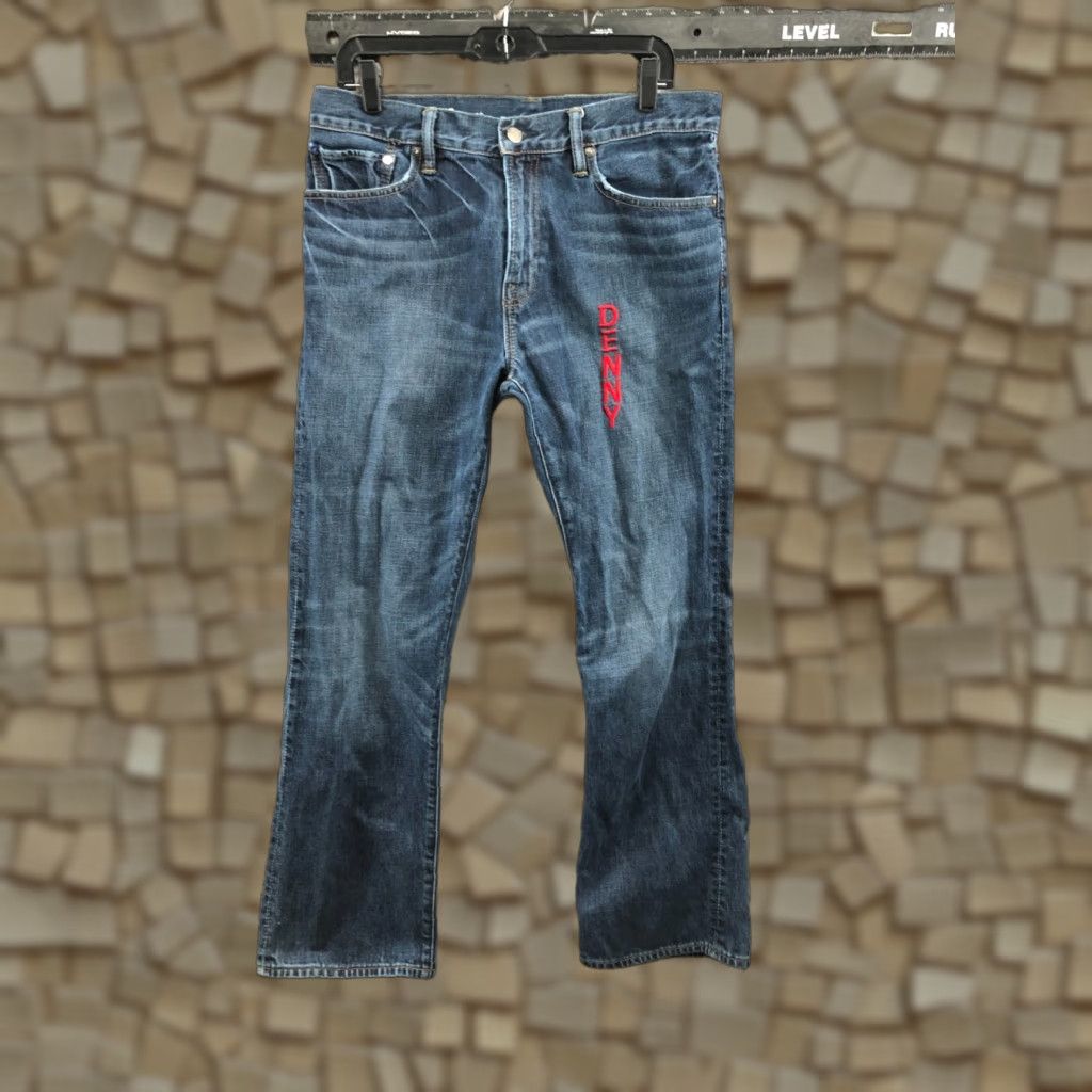 Gap Gap 1969 Jeans Size 31x30 Mens Mid Rise Medium Blue Straight 5-Pocket Denim Cotton Blend Regular Size US 31 - 1 Thumbnail