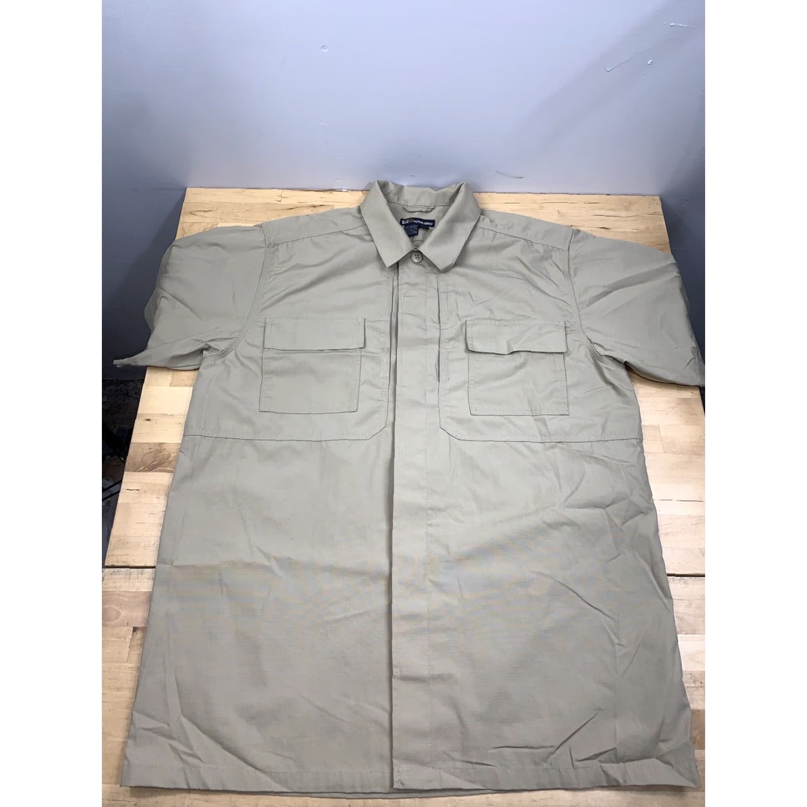 Vintage 5.11 Tactical Ripstop Button Up Shirt Mens L Tall Tan Casual Work Travel 8686 Size US L / EU 52-54 / 3 - 2 Thumbnail