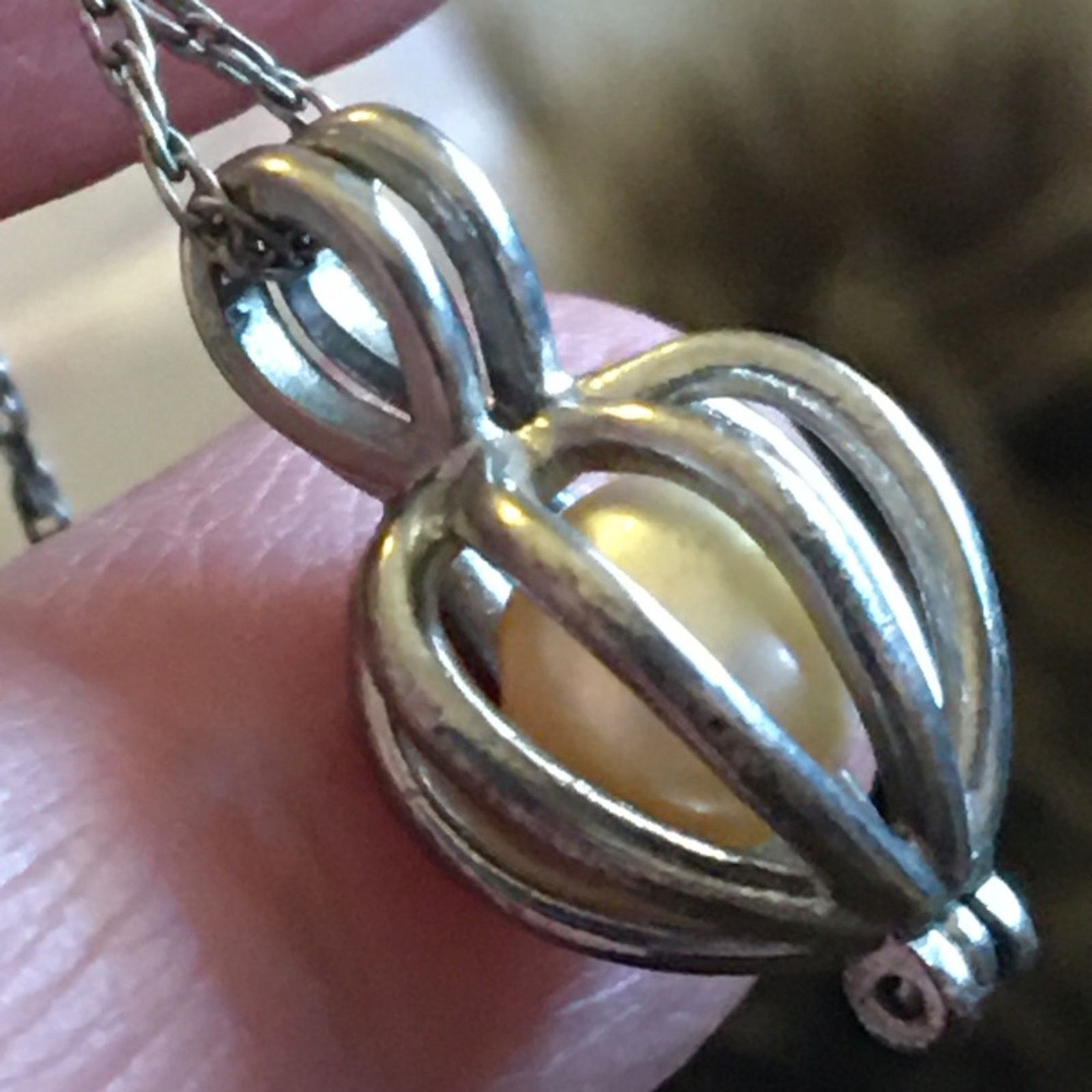 Vintage Vintage silver plated cage pendant & pearl w/chain Size ONE SIZE - 9 Thumbnail