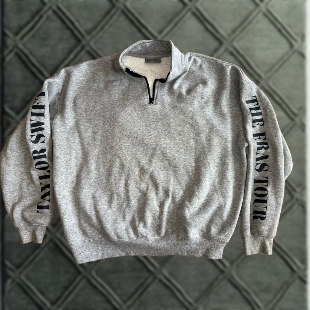 Vintage Taylor Swift The Eras Tour Merch Quarter Zip Pullover Sweatshirt Gray Size M Size M / US 6-8 / IT 42-44 - 1 Thumbnail