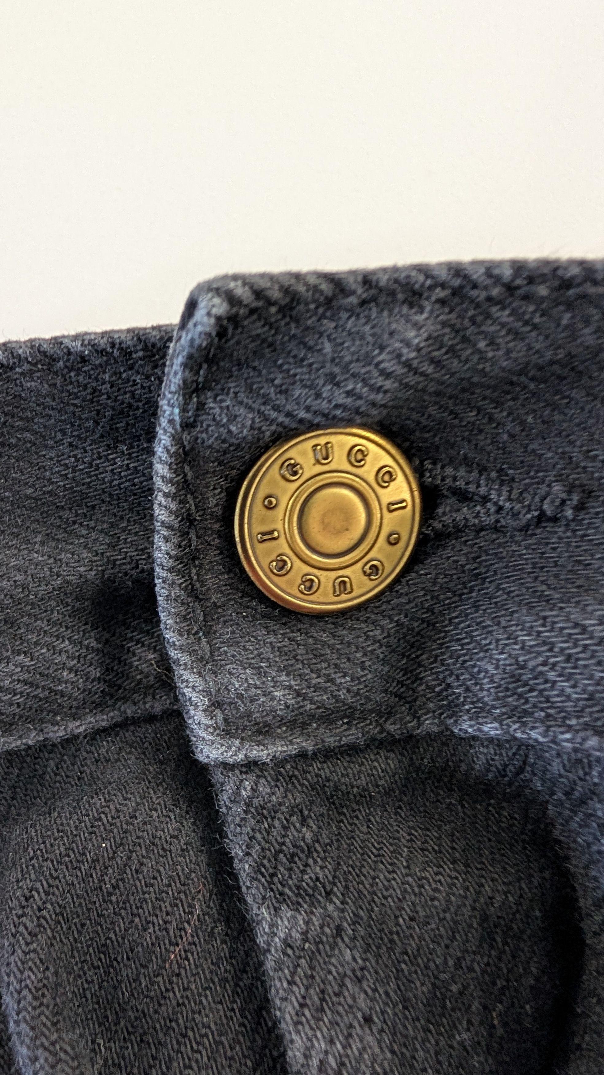 Gucci Gucci Men's Black Denim Skinny Jeans Size 30 Red Script Size US 30 / EU 46 - 18 Thumbnail